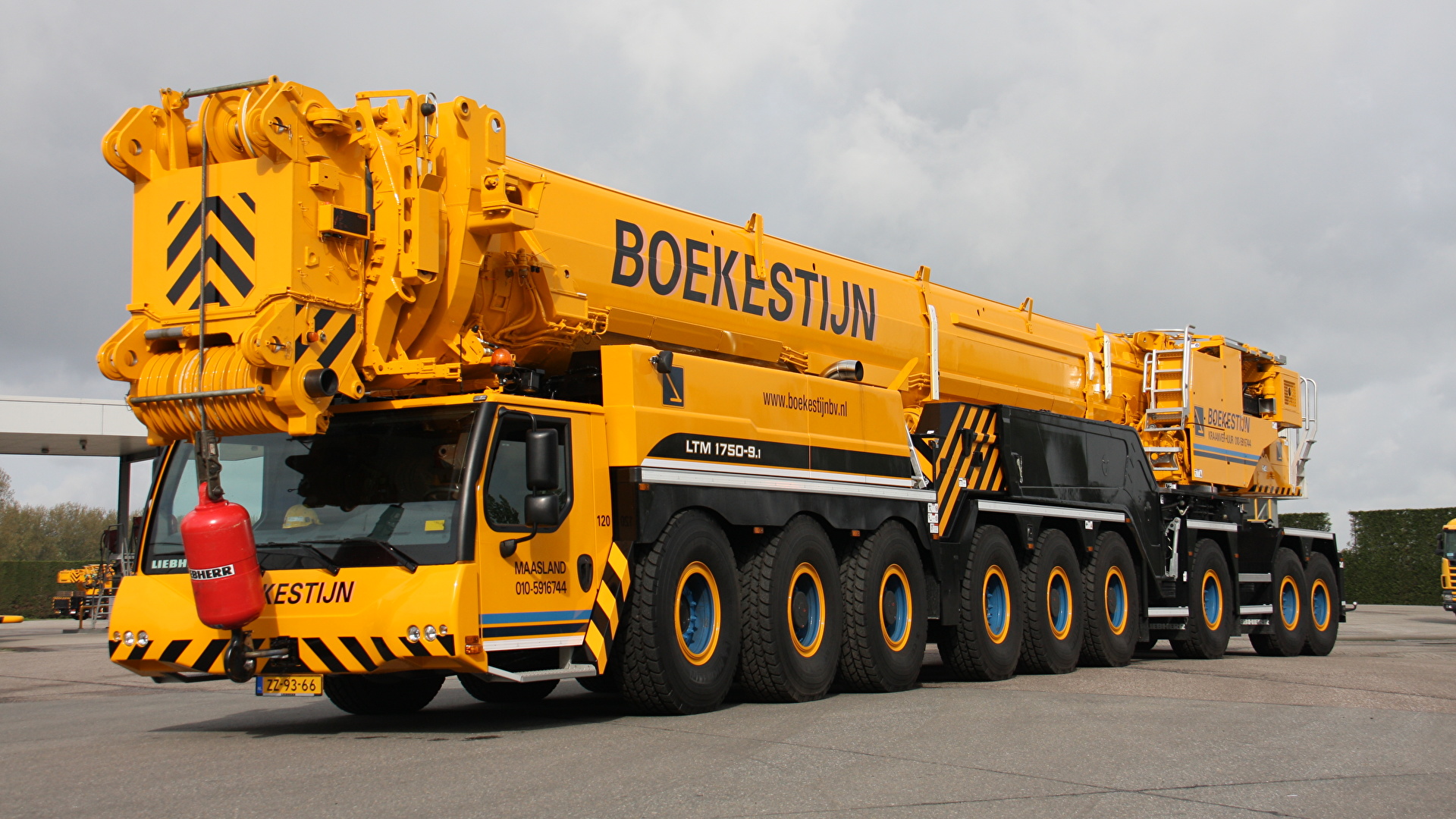 Desktop Wallpapers Mobile crane 2012-17 Liebherr LTM 1920x1080