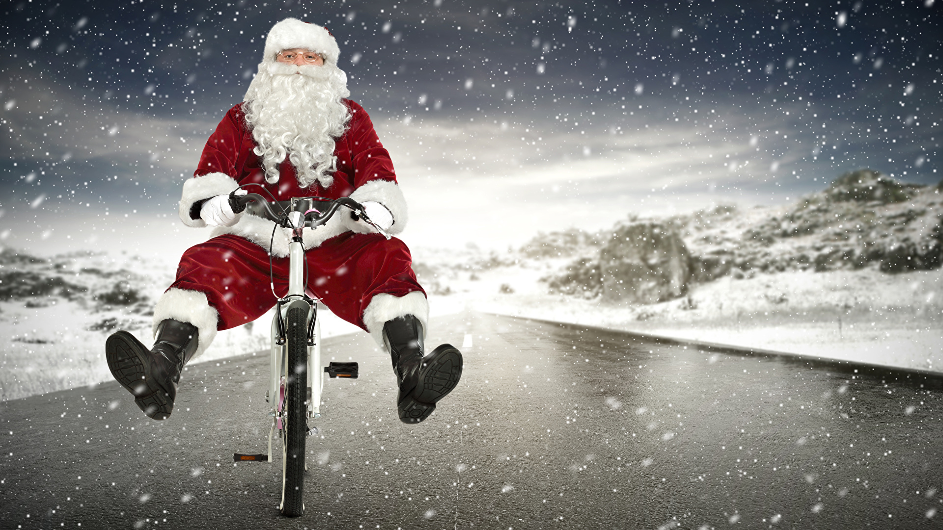 Fonds d'ecran 1920x1080 Nouvel An Papá Noel Uniforme Bicyclette Neige Flocon de neige Humour 