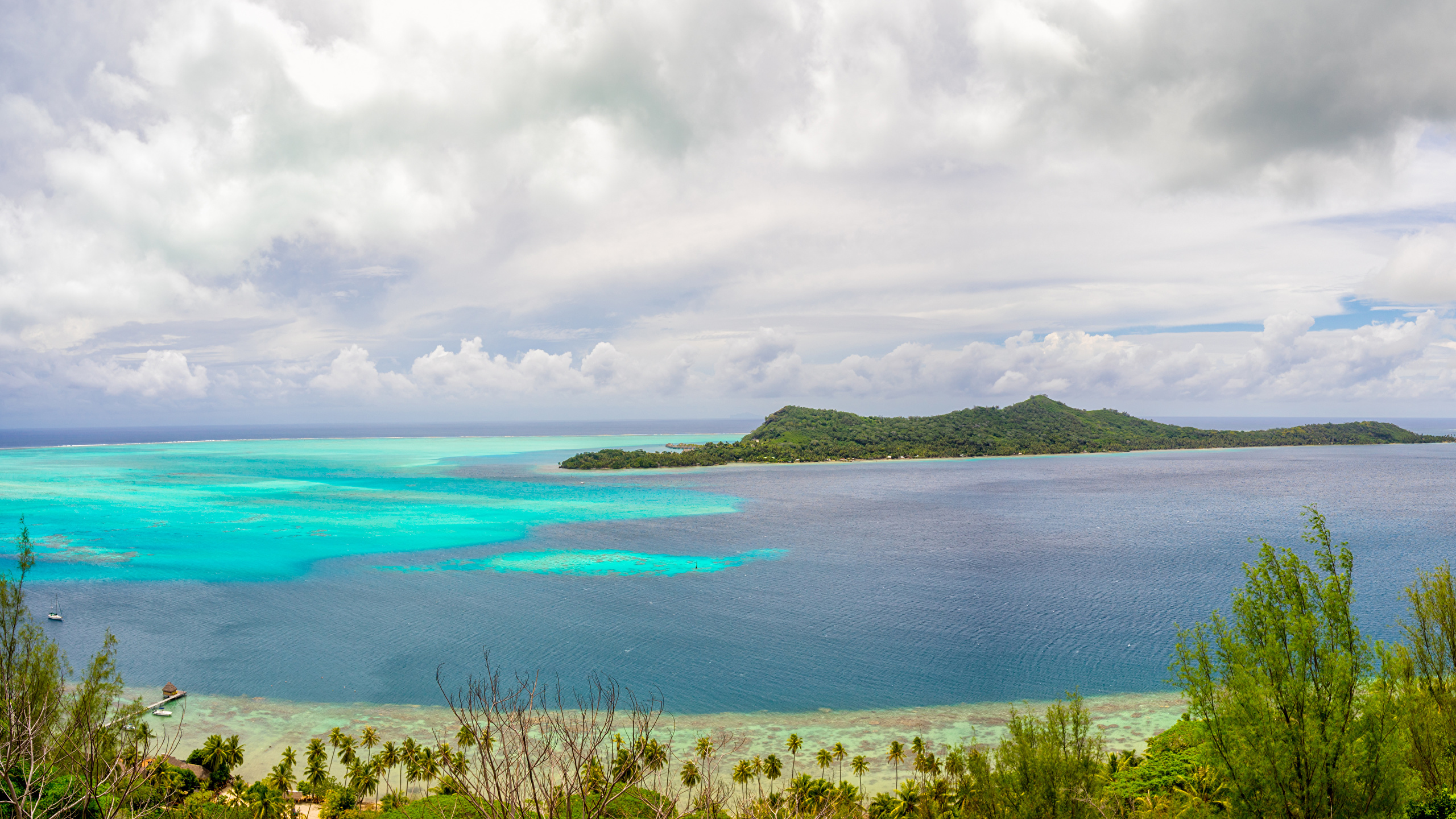 壁紙 2560x1440 フランス領ポリネシア 熱帯 風景写真 海 海岸 空 島 ボラボラ島 自然 ダウンロード 写真