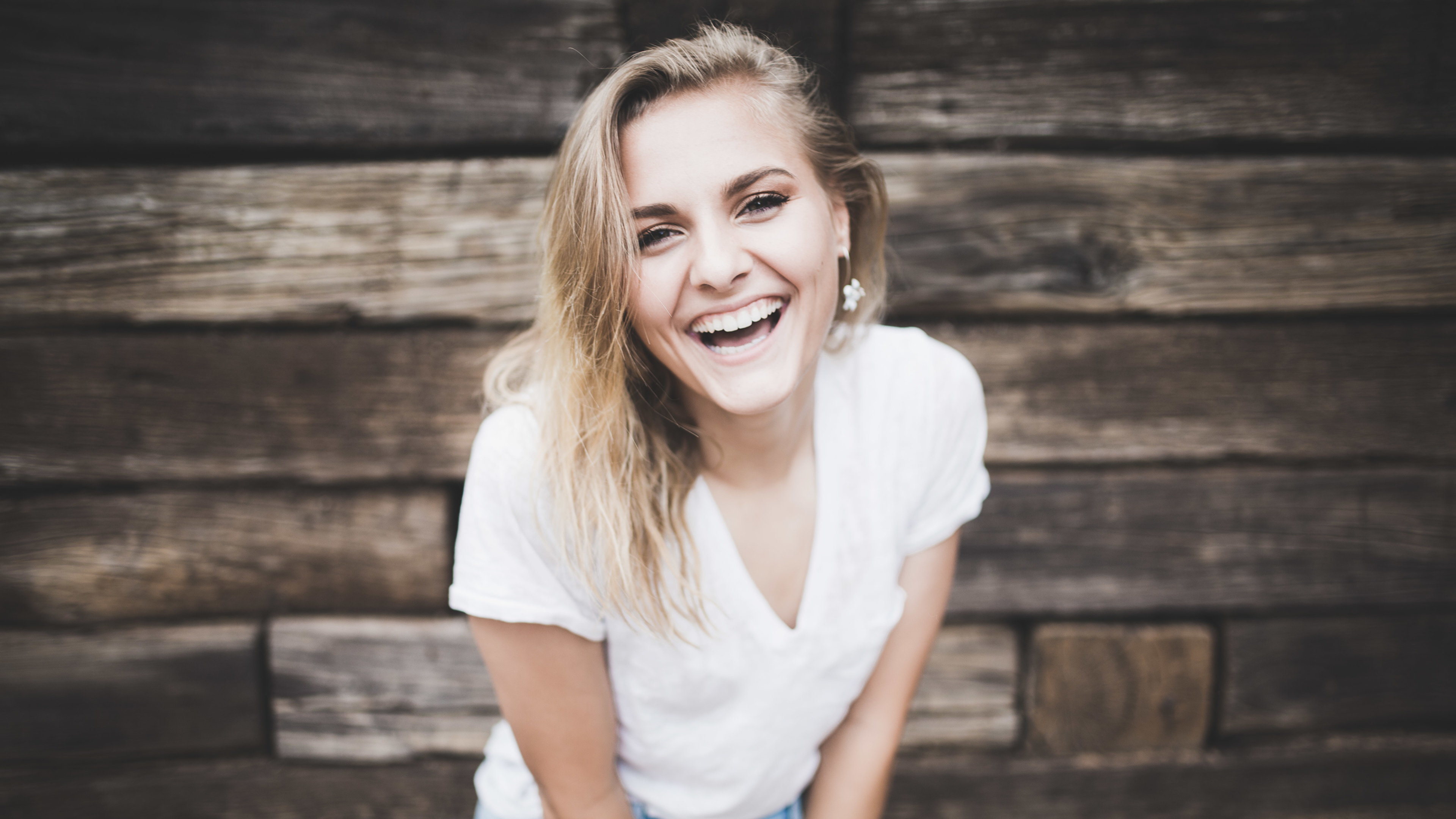 Photos laugh Smile young woman3840x2160