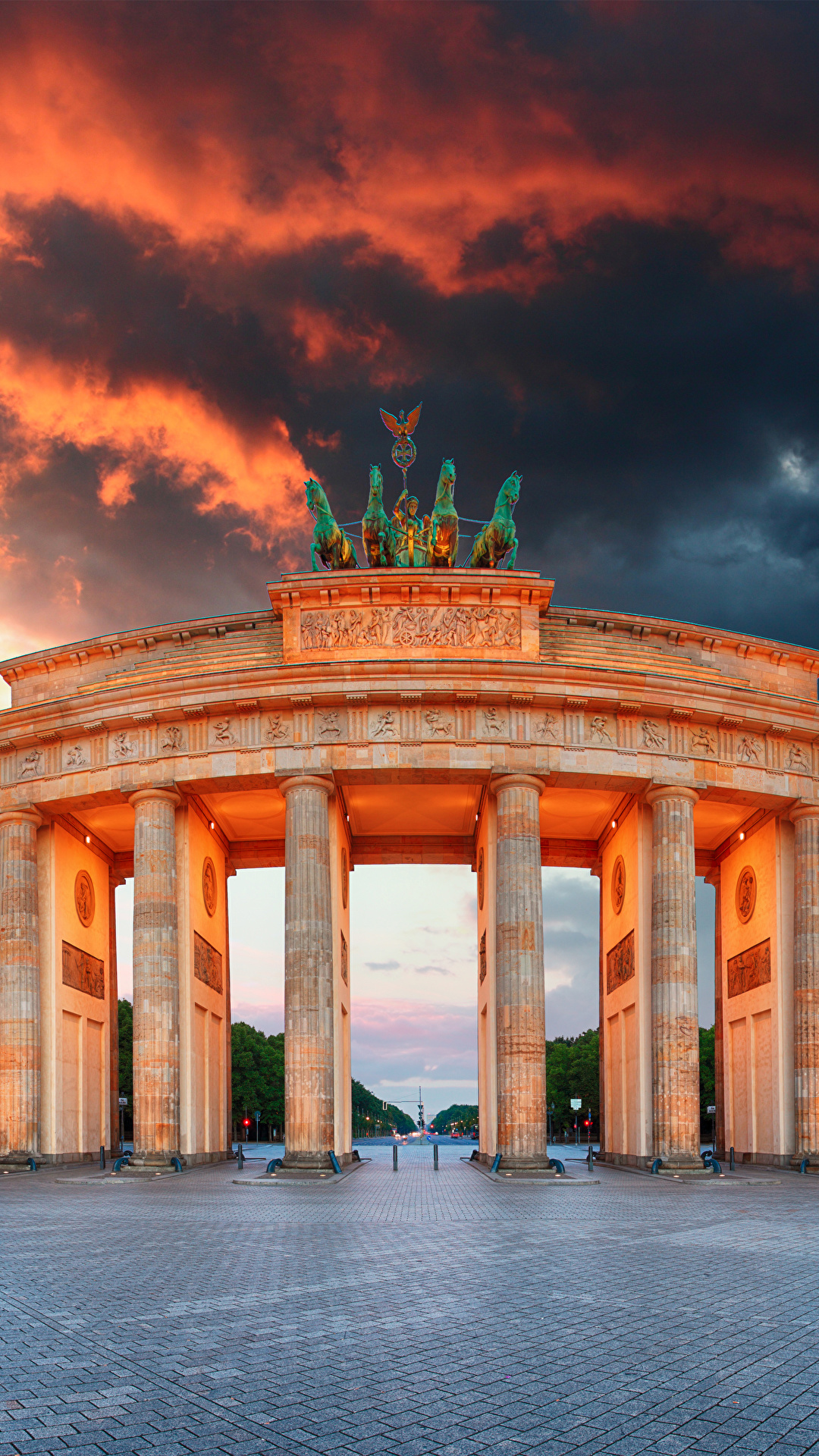 壁紙 1080x19 ドイツ ベルリン Brandenburg Gate 雲 広場 柱 ゲート 都市 ダウンロード 写真