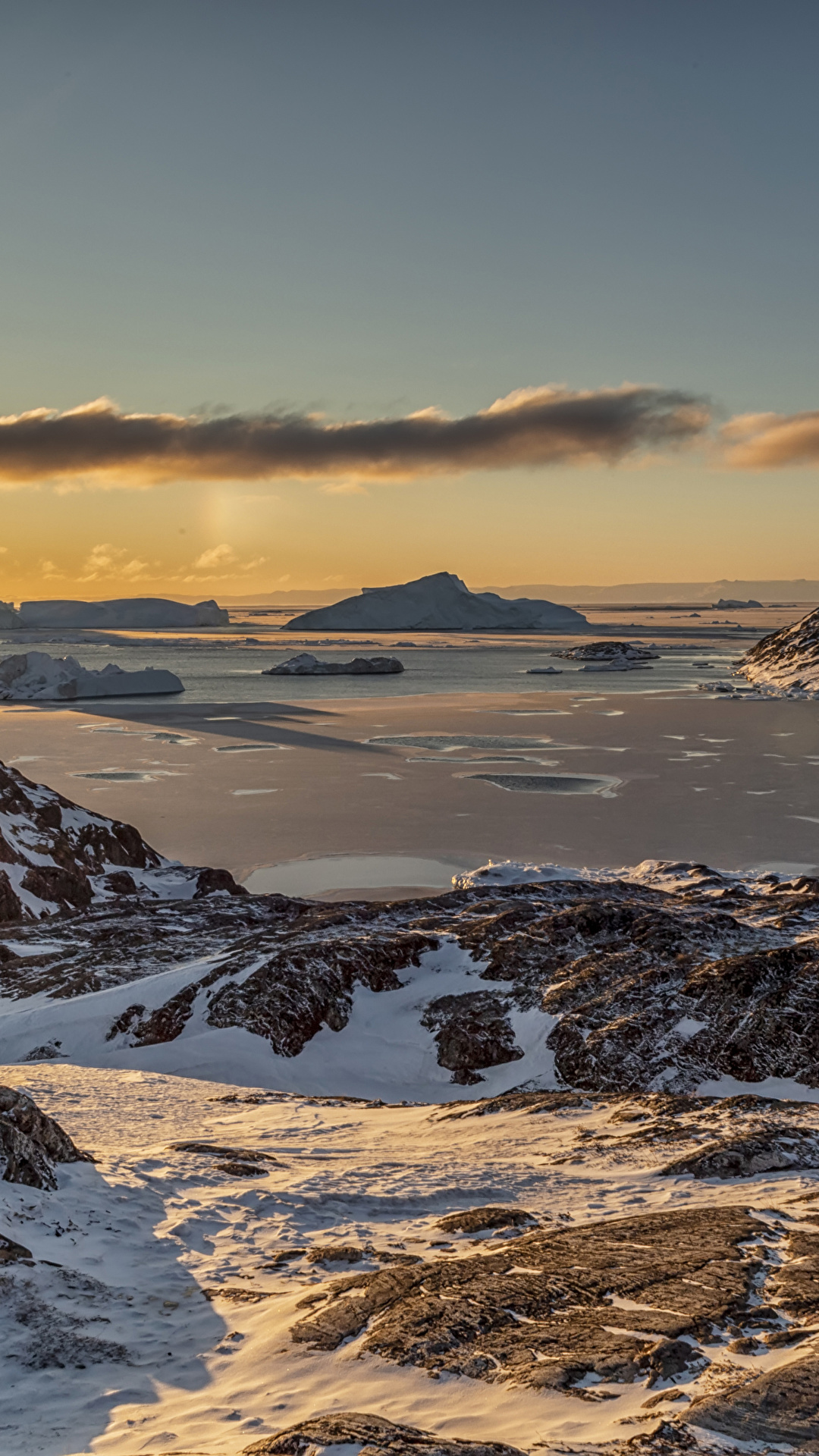 A Sunset In Greenland | When I uploaded my last iceberg imag… | Flickr