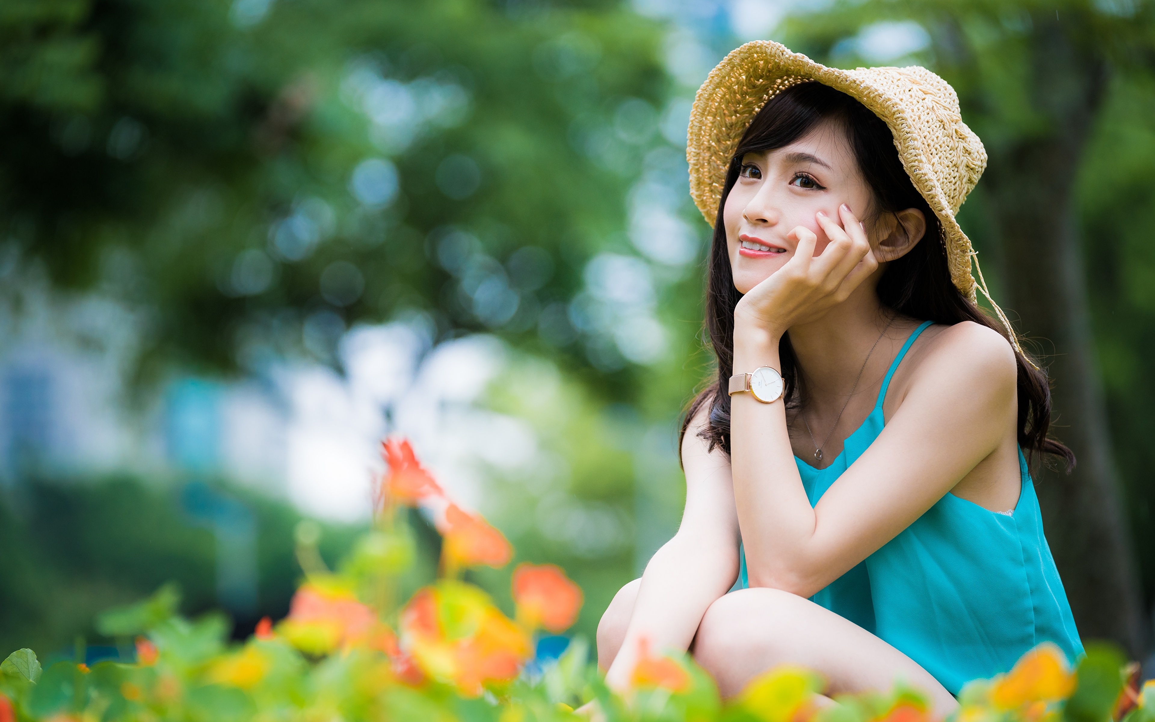 images-brunette-girl-blurred-background-hat-young-woman-3840x2400