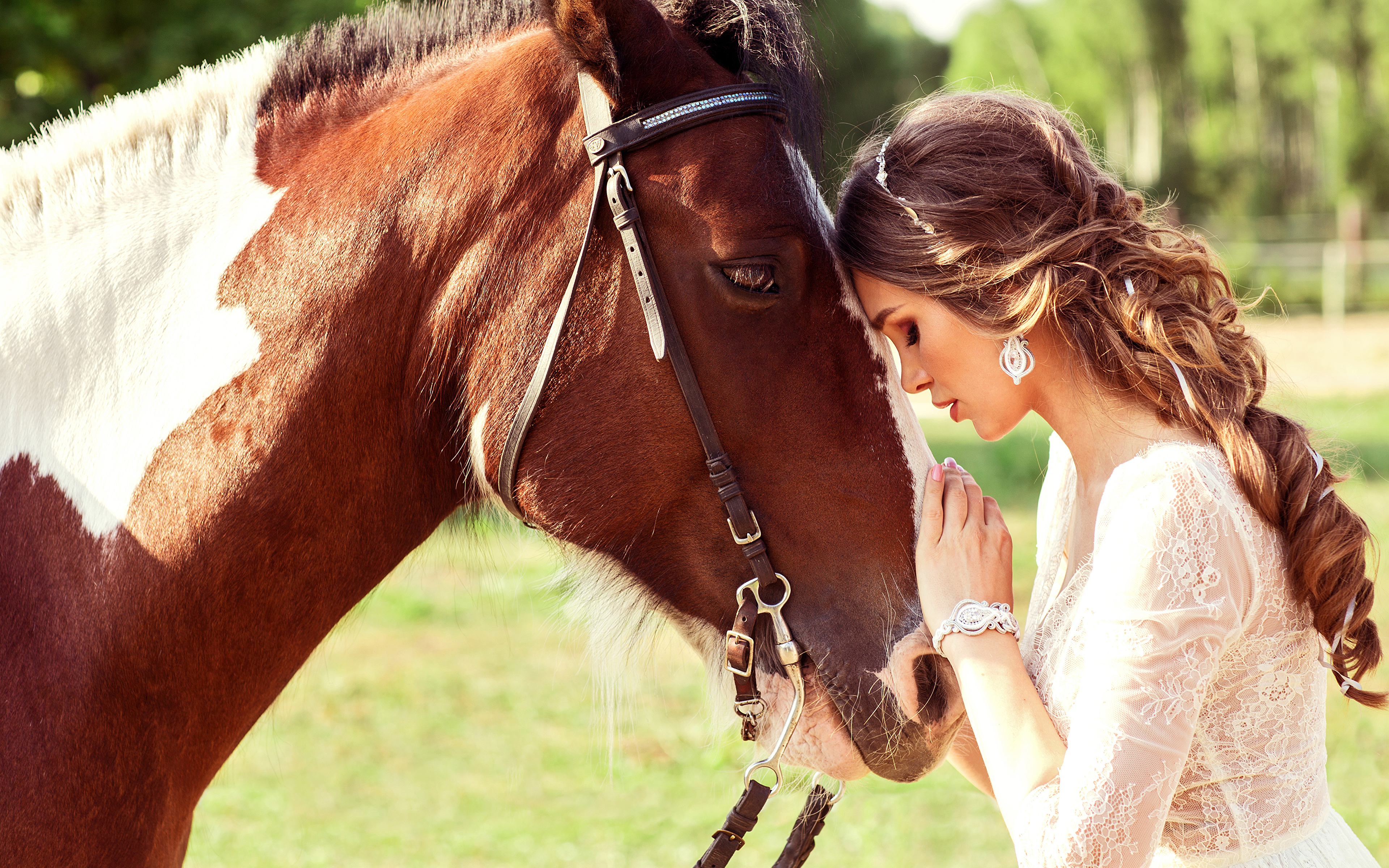 Девки и лошади. Девушка с лошадью. Фотосессия с лошадьми. Красивая фотосессия с лошадью. Девушка на коне.