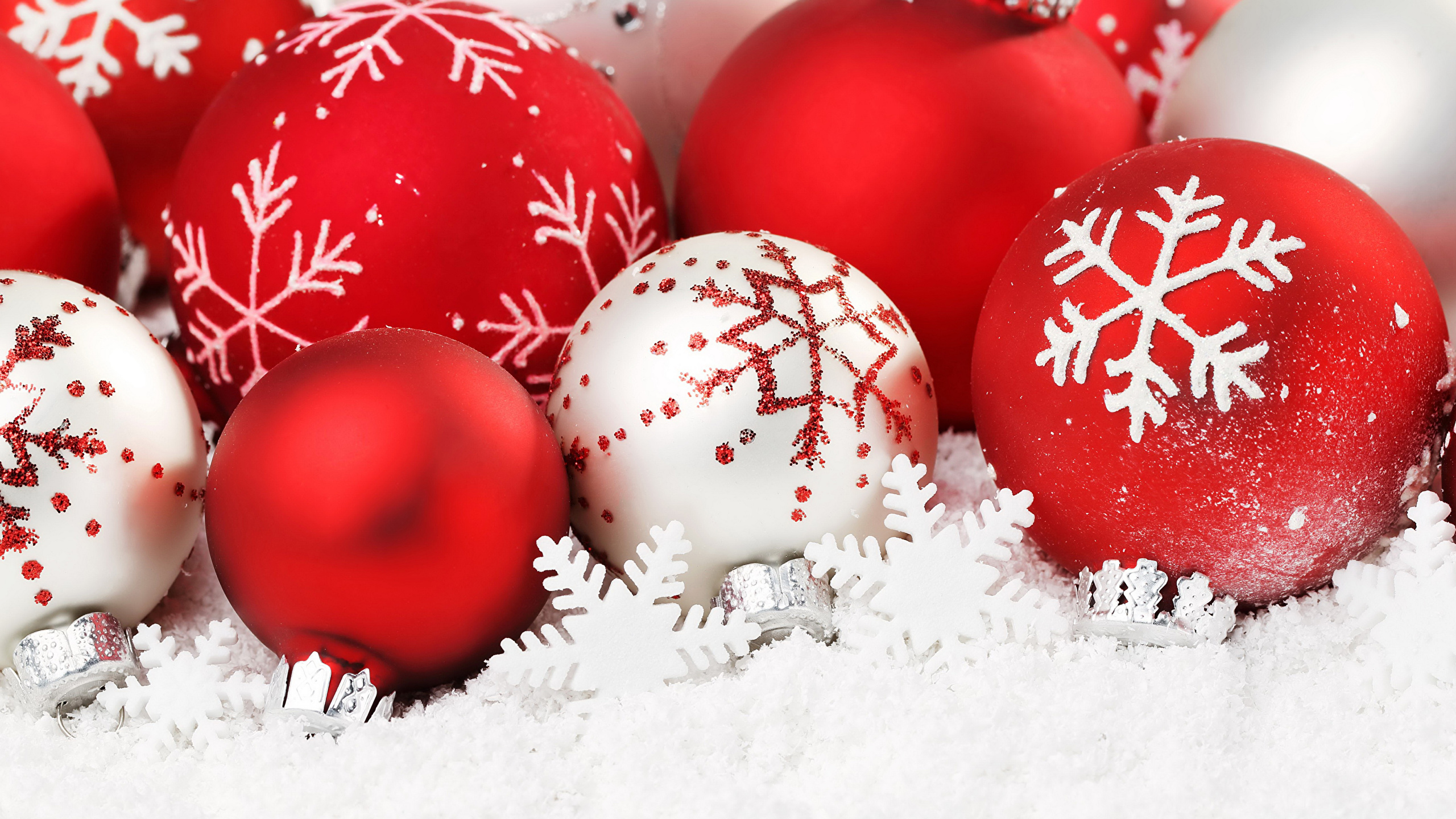 Wallpaper Christmas Snowflakes Balls Holidays 2560x1440