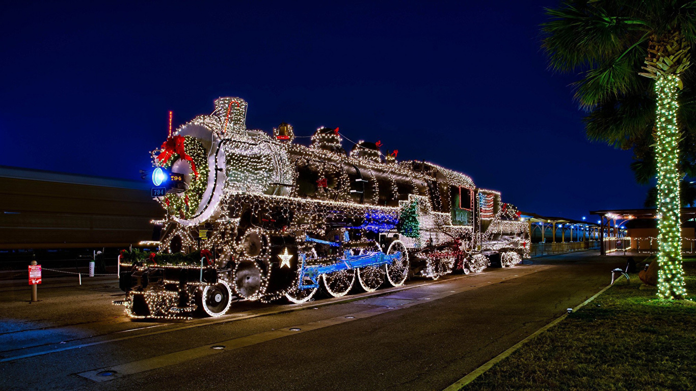 Sfondi Natalizi 1366x768.Sfondi Locomotiva Train Christmas Lights Vintage Treni 1366x768