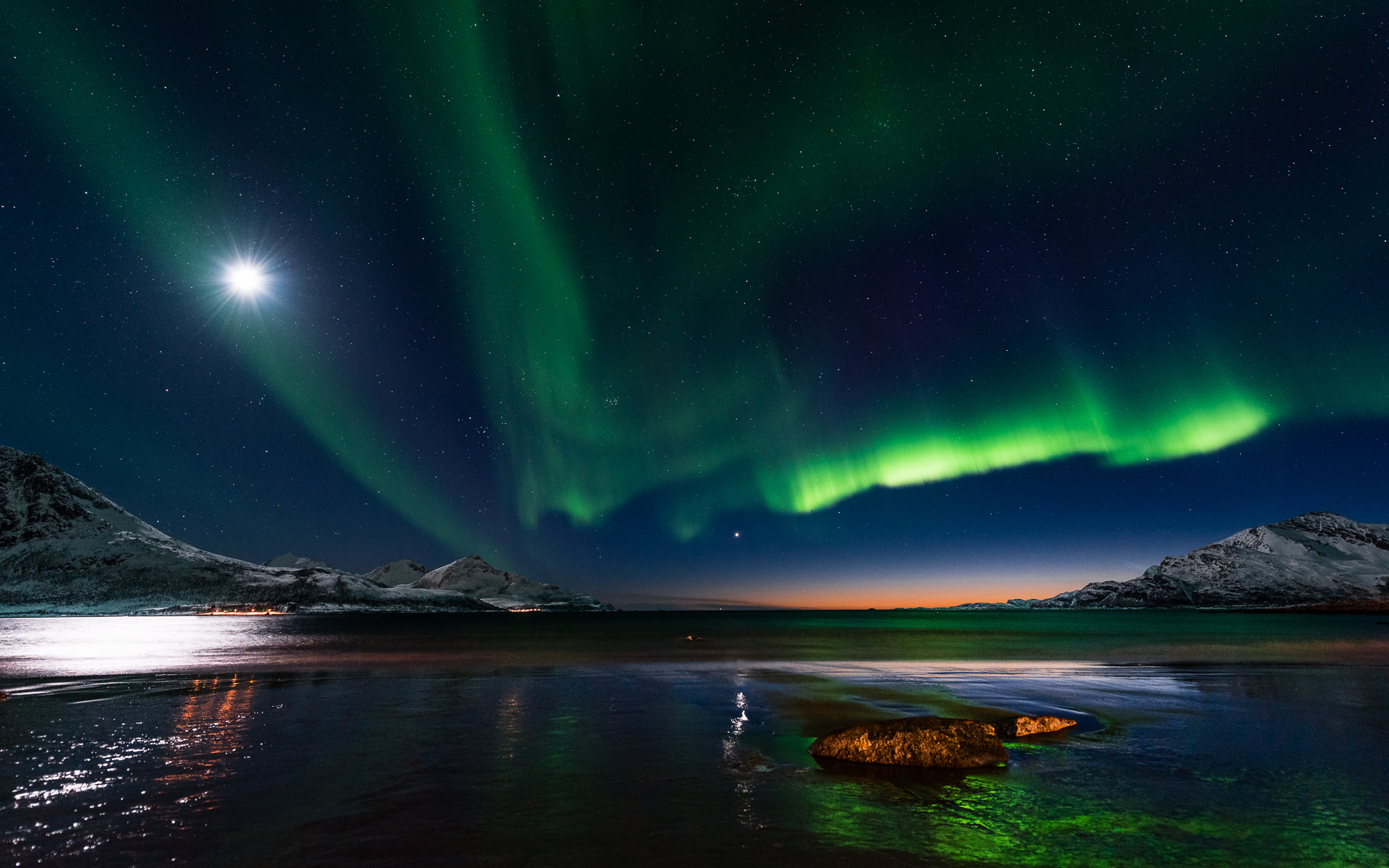 Pictures Norway polar light Nature Sky Night 1920x1200