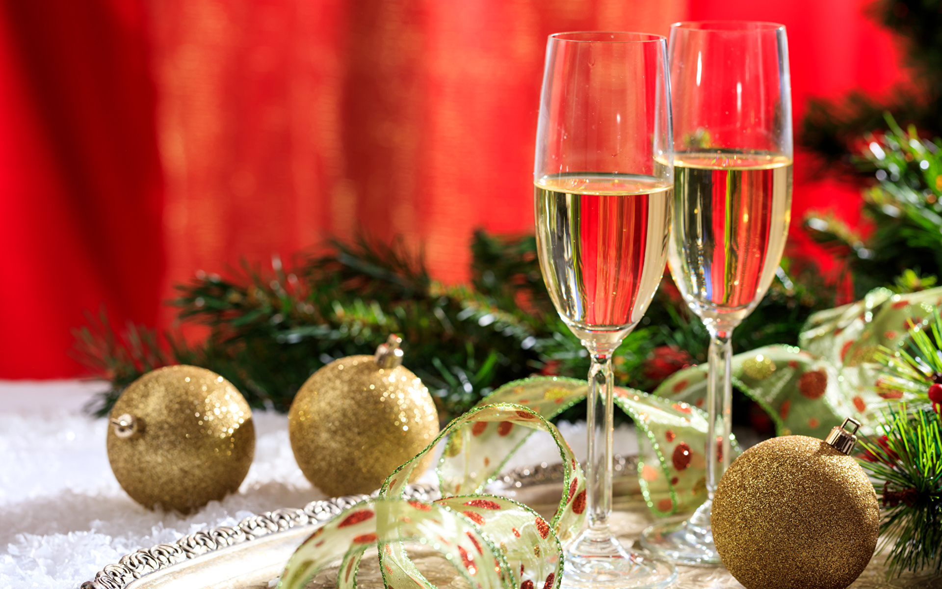 Picture New year 2 Champagne Food Balls Stemware 1920x1200
