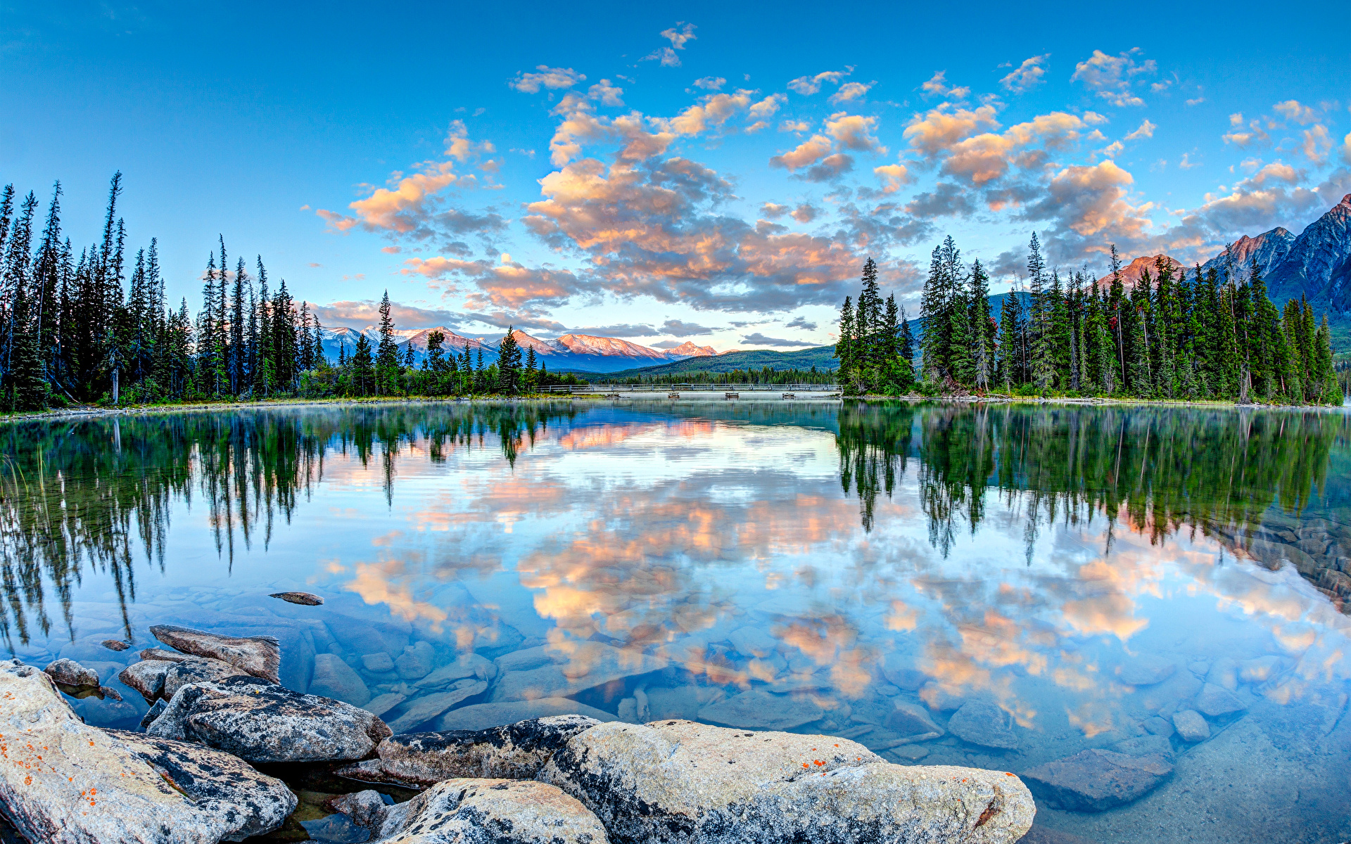 壁紙 19x10 加拿大 風景攝影 公园 湖泊 石 Pyramid Lake Alberta 云 賈斯珀國家公園 大自然 下载 照片