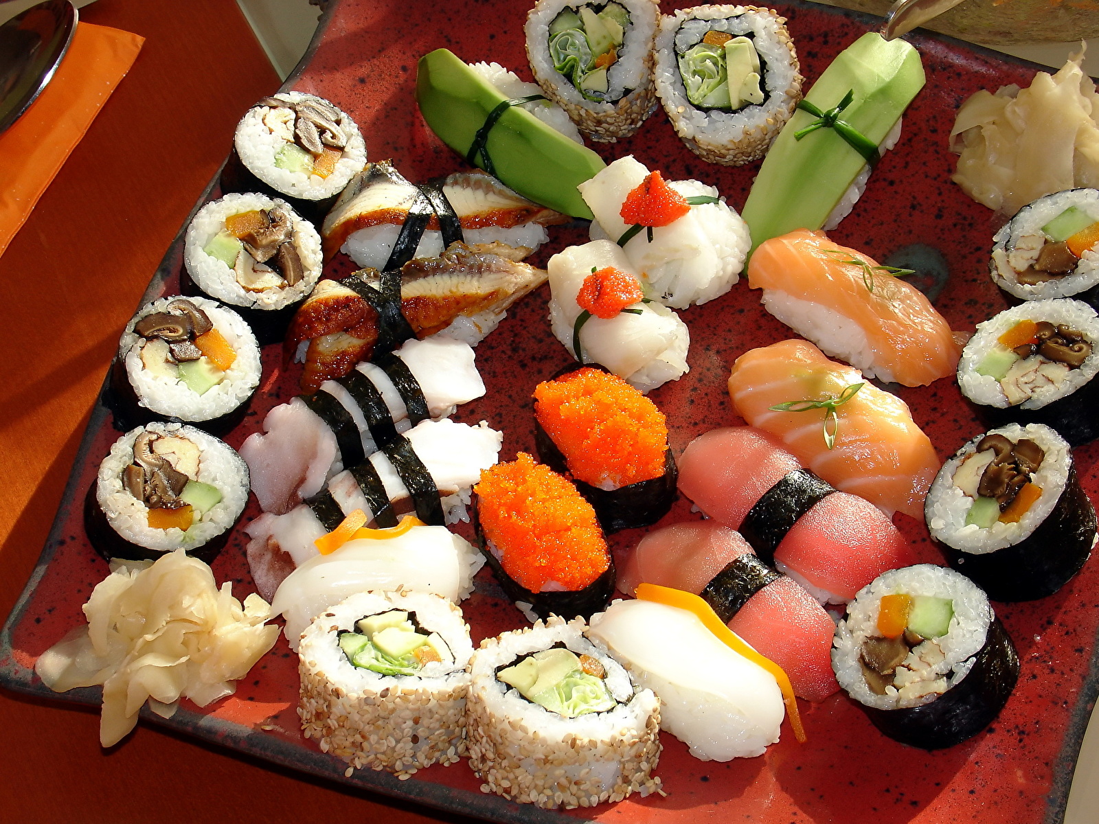 zdjęcia Sushi Jedzenie Owoce morza 1600x1200