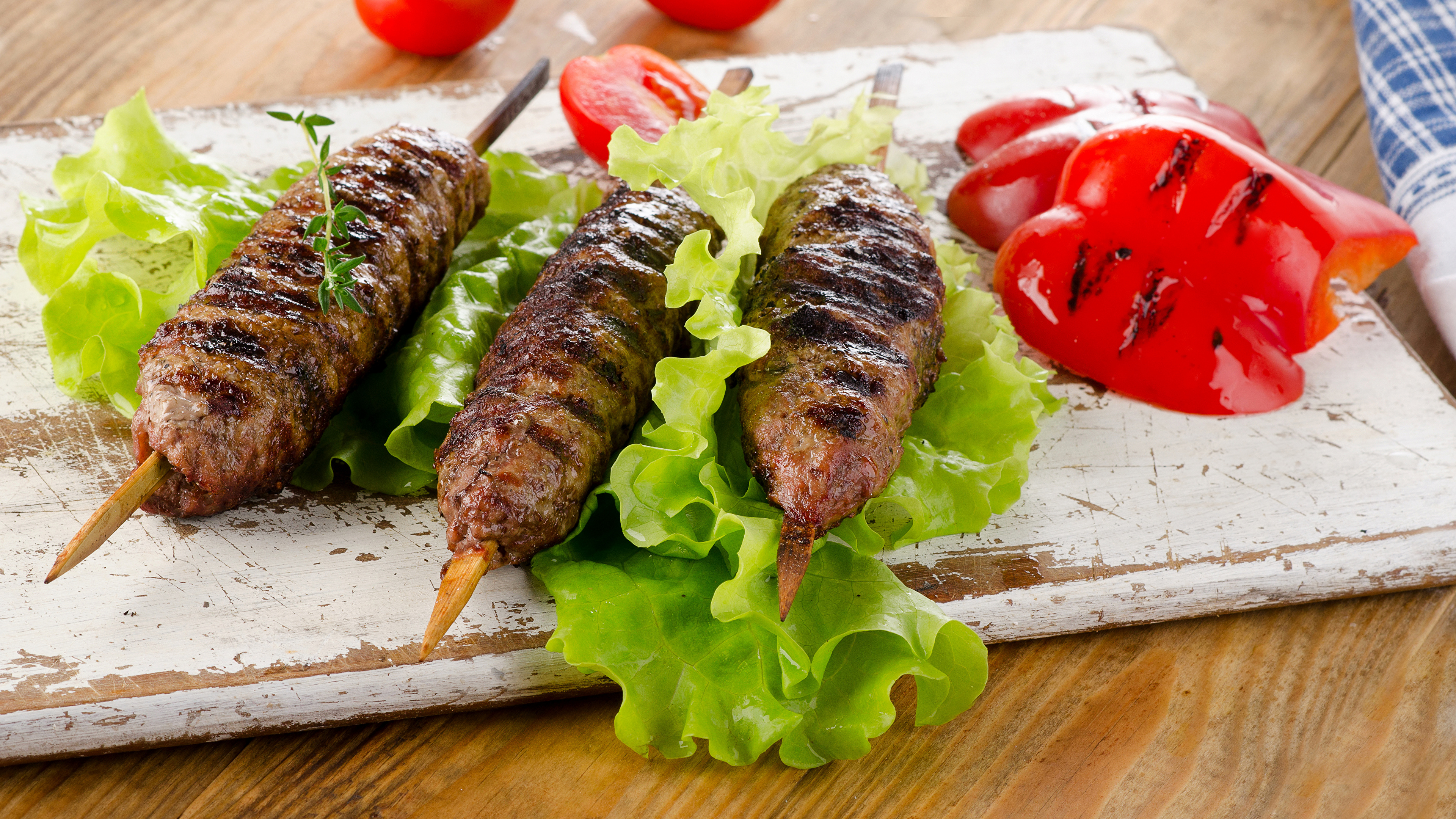 Wallpaper Kebab Tomatoes Food Meat Products 3840x2160 Images, Photos, Reviews