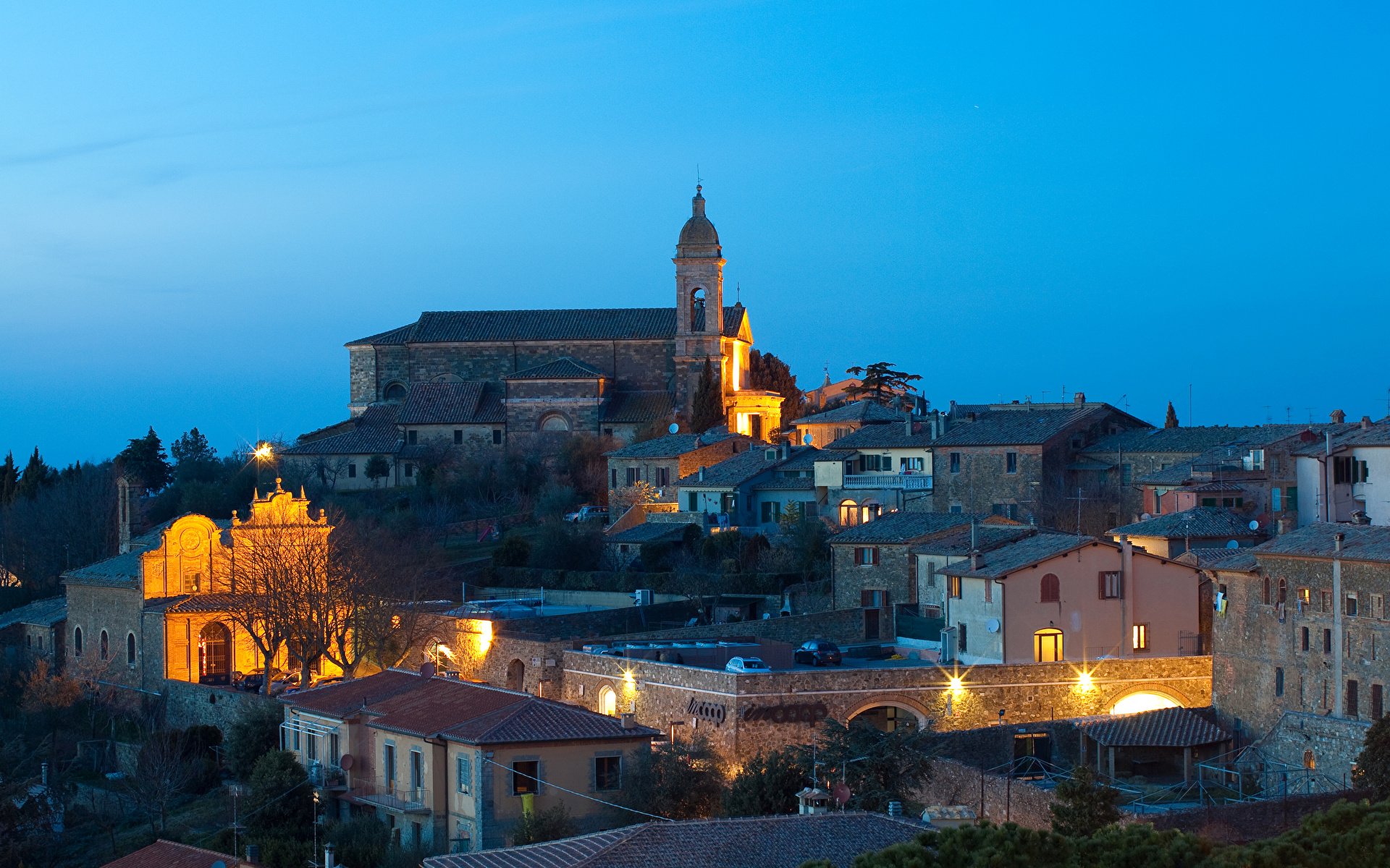 Fondos De Pantalla 1920x1200 Italia Casa Montalcino Noche Ciudades Descargar Imagenes 5696