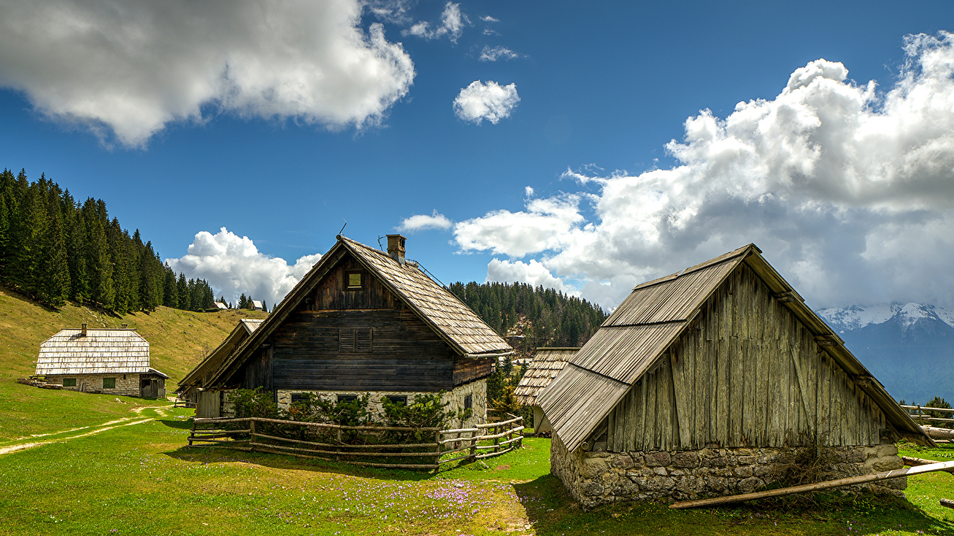 Pictures Slovenia Village Pokljuka Grass Houses Clouds 1366x768