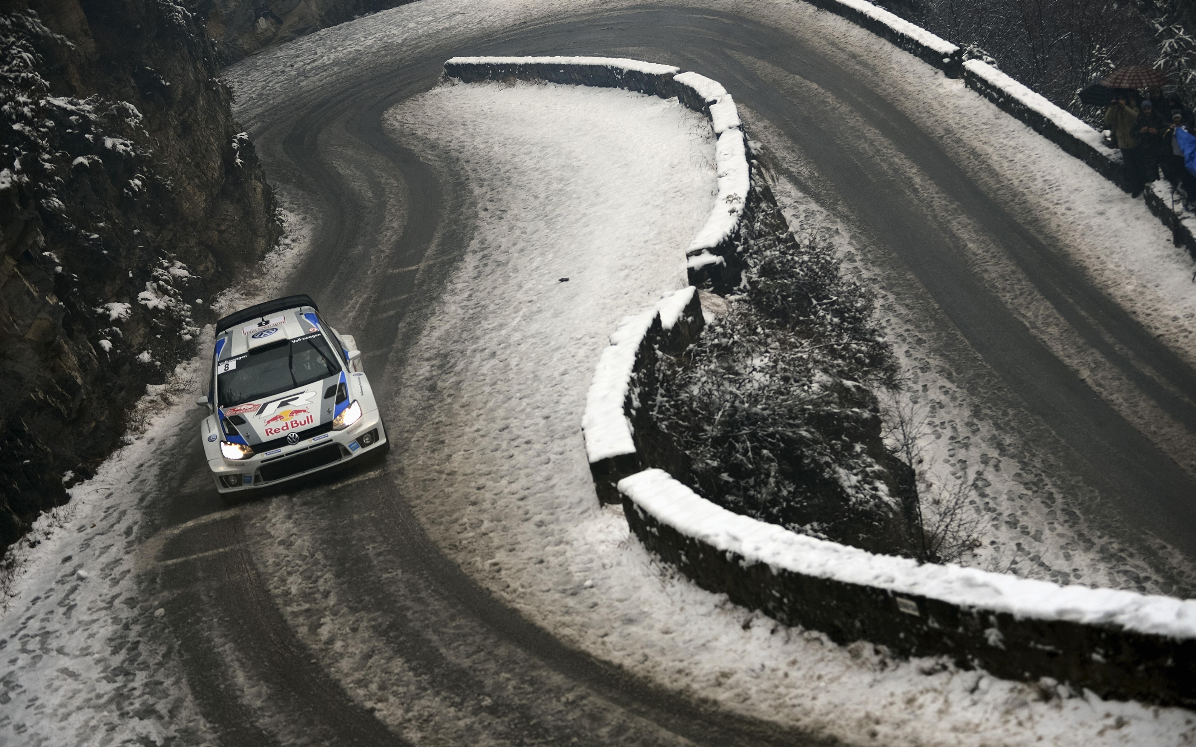 壁紙 3840x2400 道 冬 フォルクスワーゲン Wrc Polo Red Bull 雪 ラリー 自動車 スポーツ ダウンロード 写真