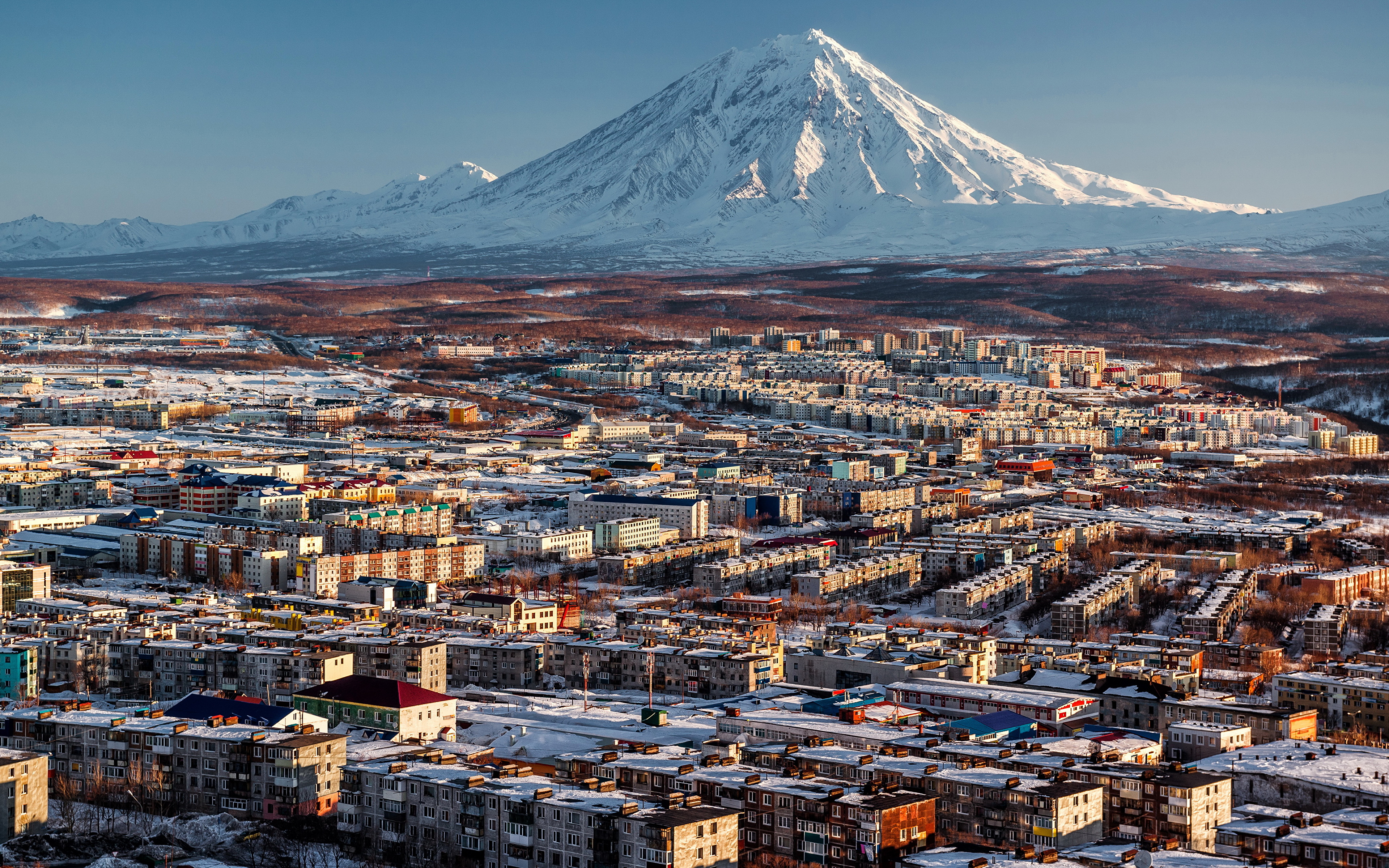 Фотография Россия Петропавловск-Камчатский Горы Дома 3840x2400