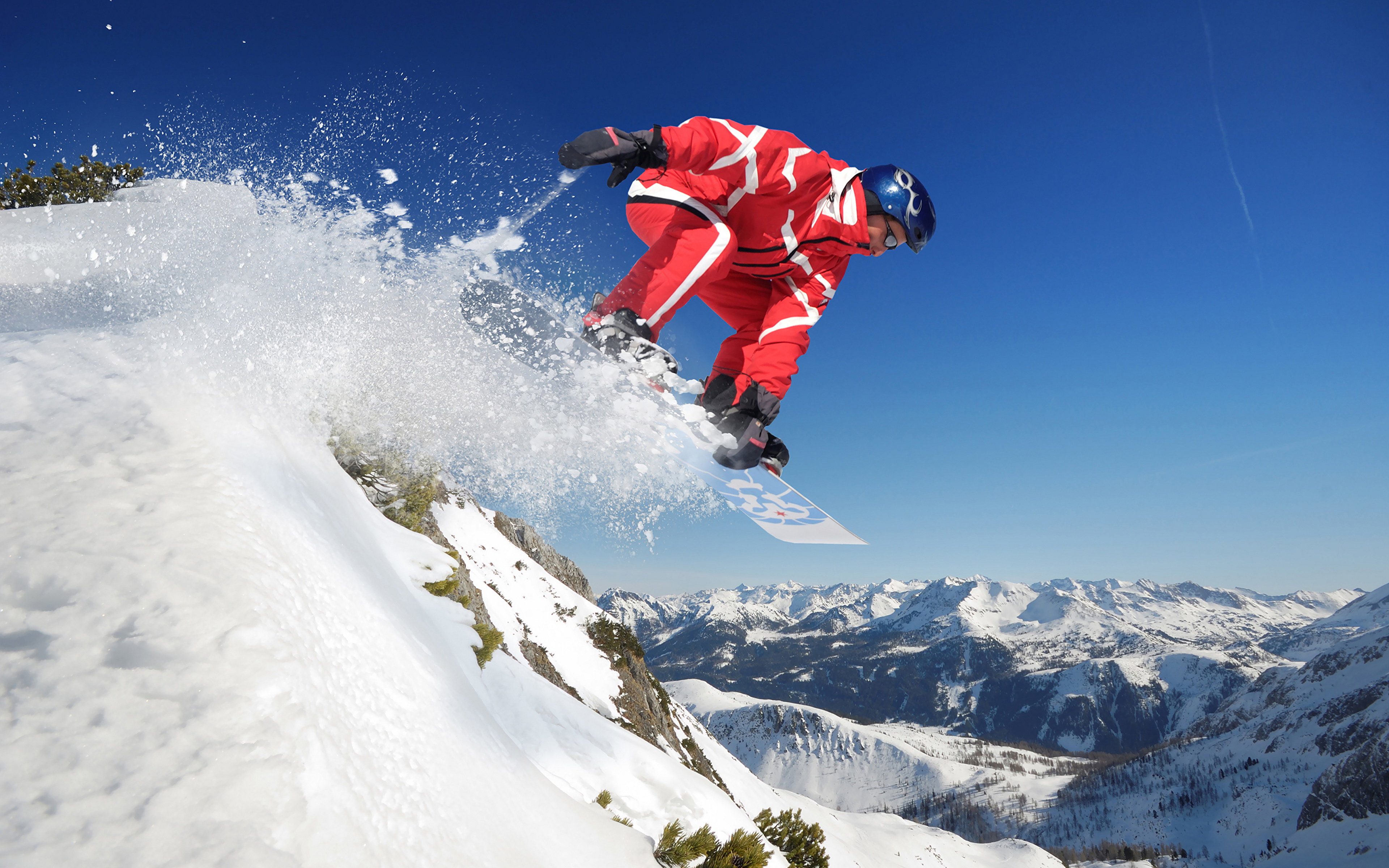 壁紙 3840x2400 冬 男性 スノーボード 飛び 制服 雪 スポーツ ダウンロード 写真
