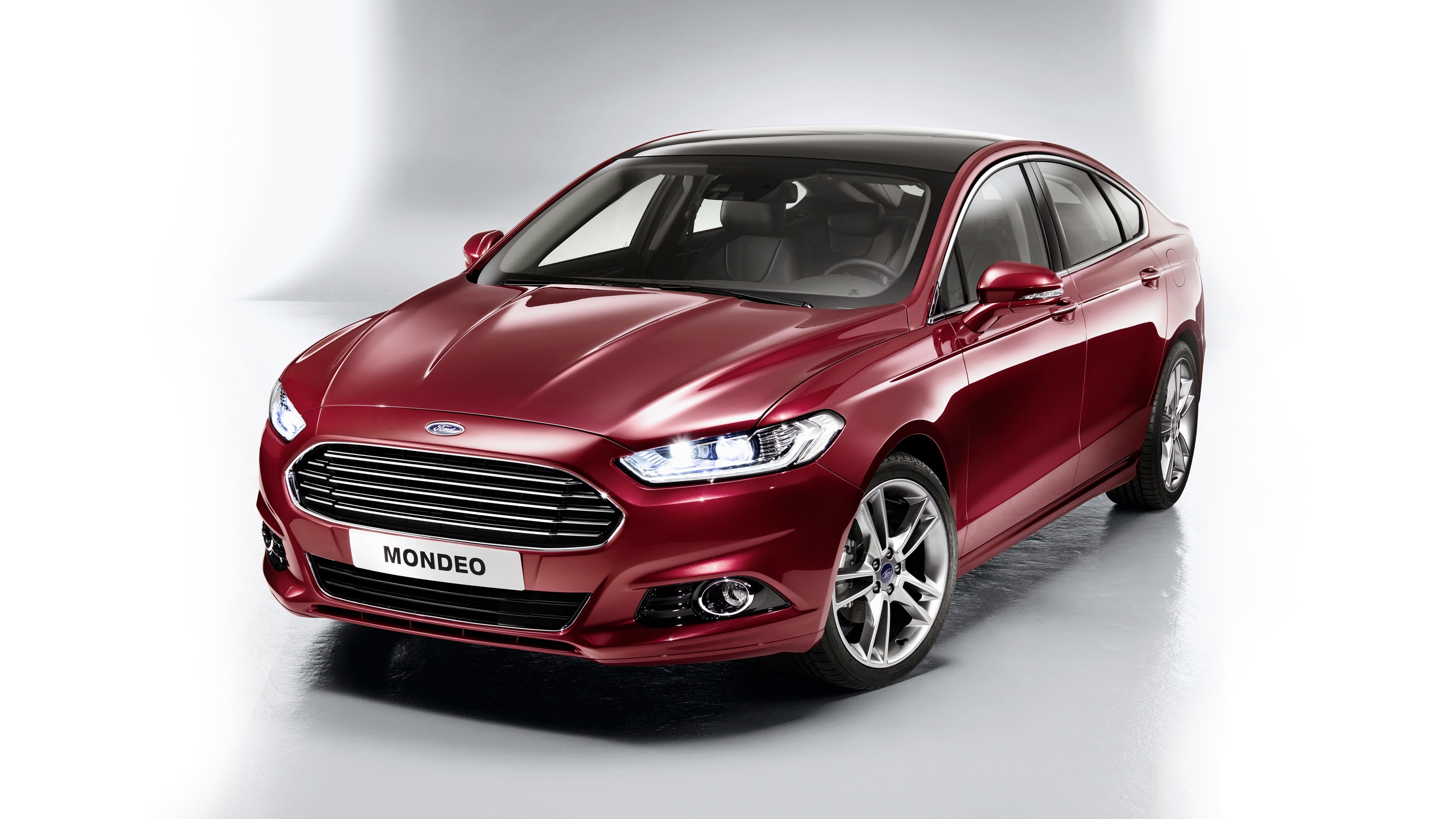 Фотография Форд 2014 Mondeo бордовая машина Металлик 2560x1440