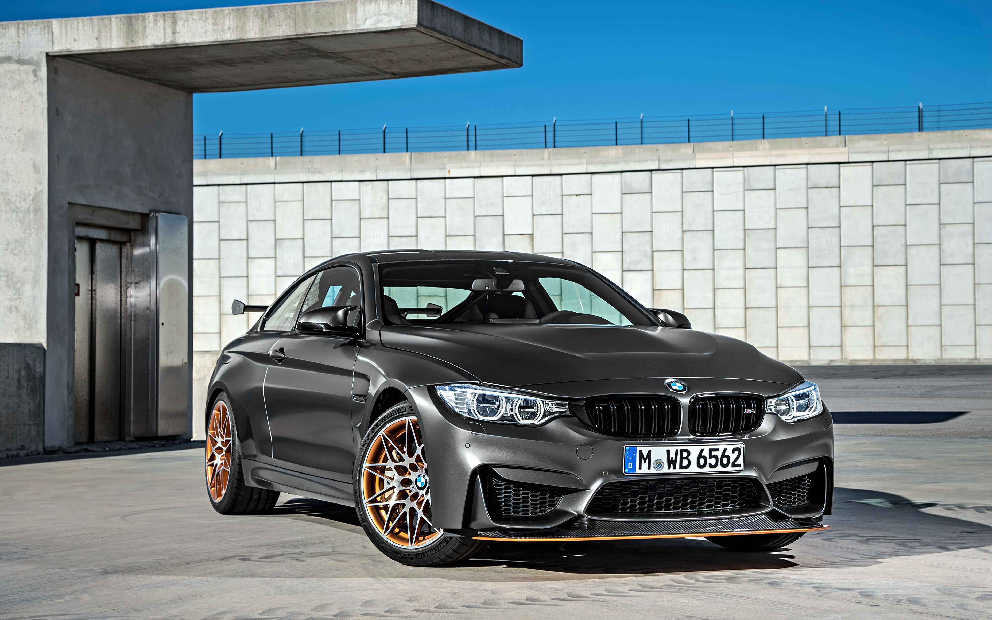 BMW m4 image