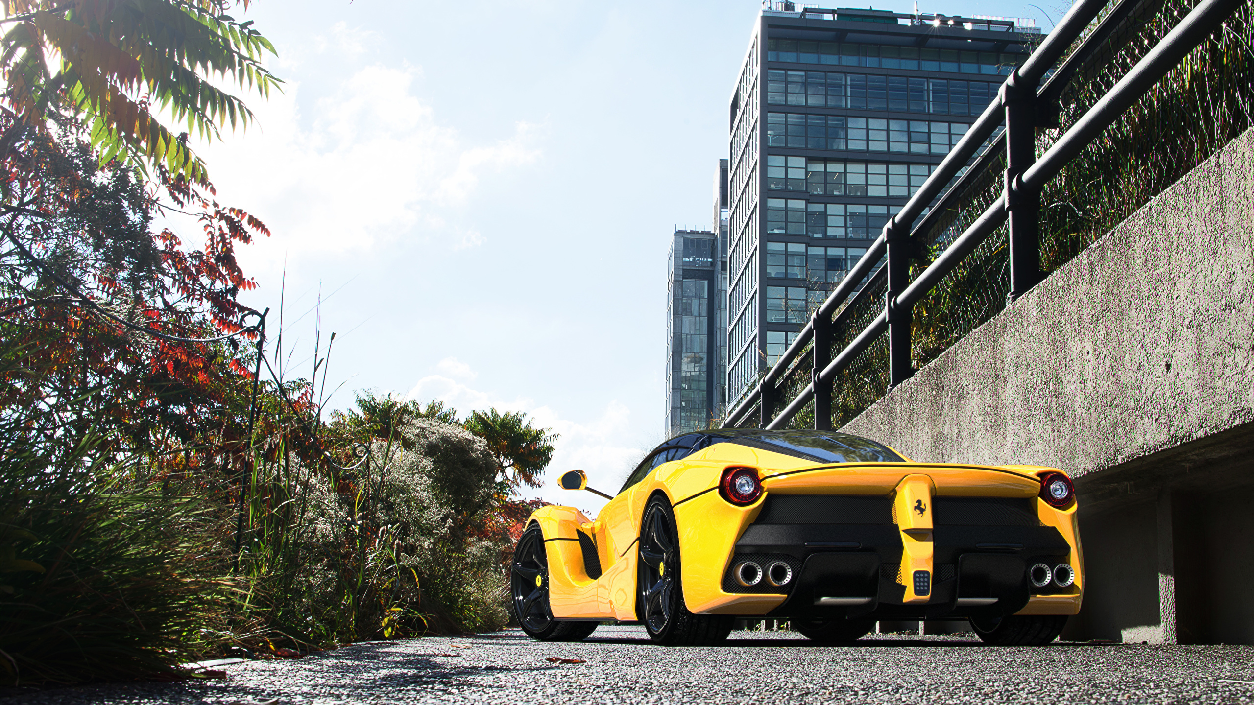 Tapety Na Pulpit Ferrari Laferrari Supercar Zolty 2560x1440