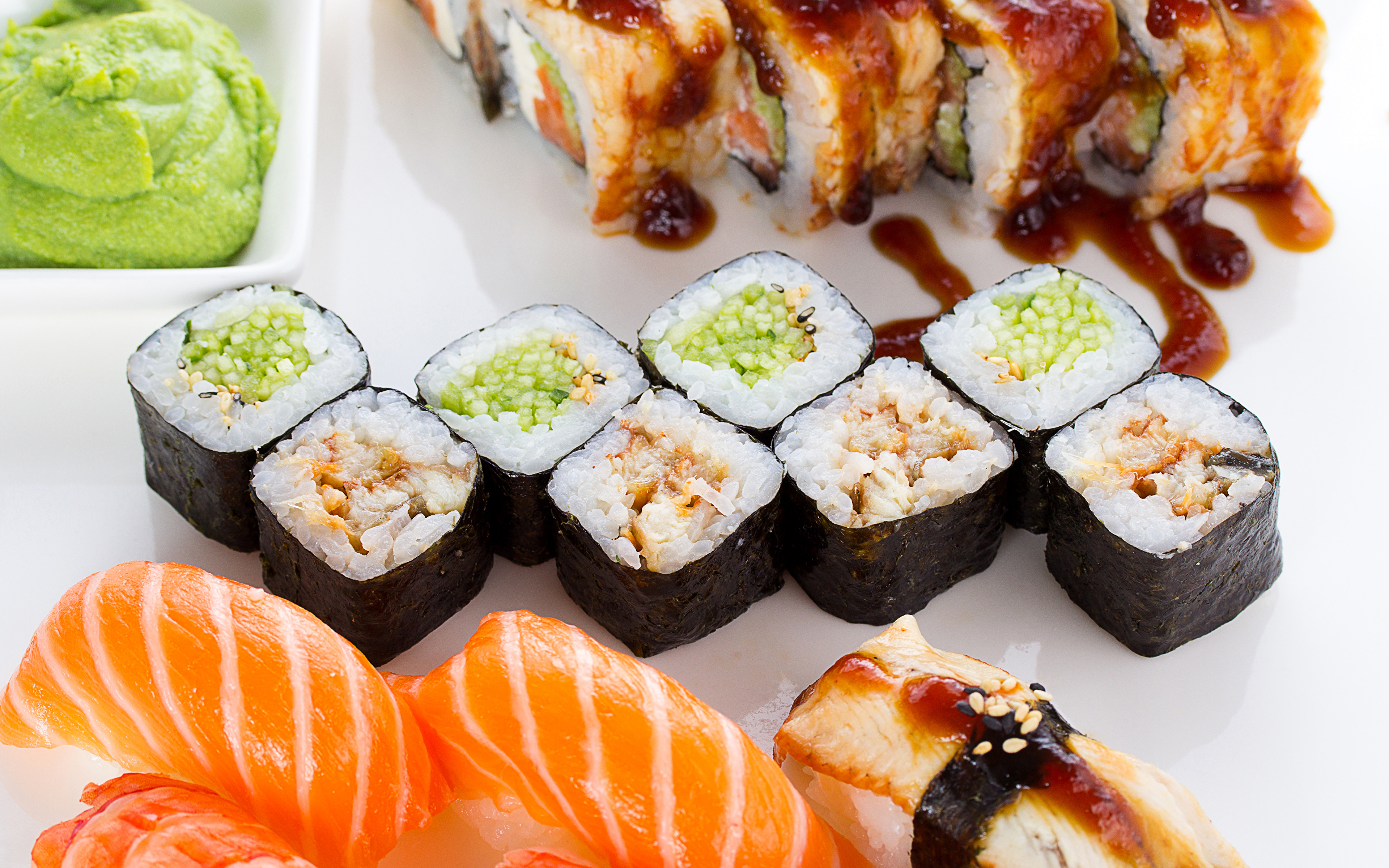 Afbeeldingen spijs Sushi Vissen - Voedsel Rijst Zeevruchten 3840x2400 Voedsel