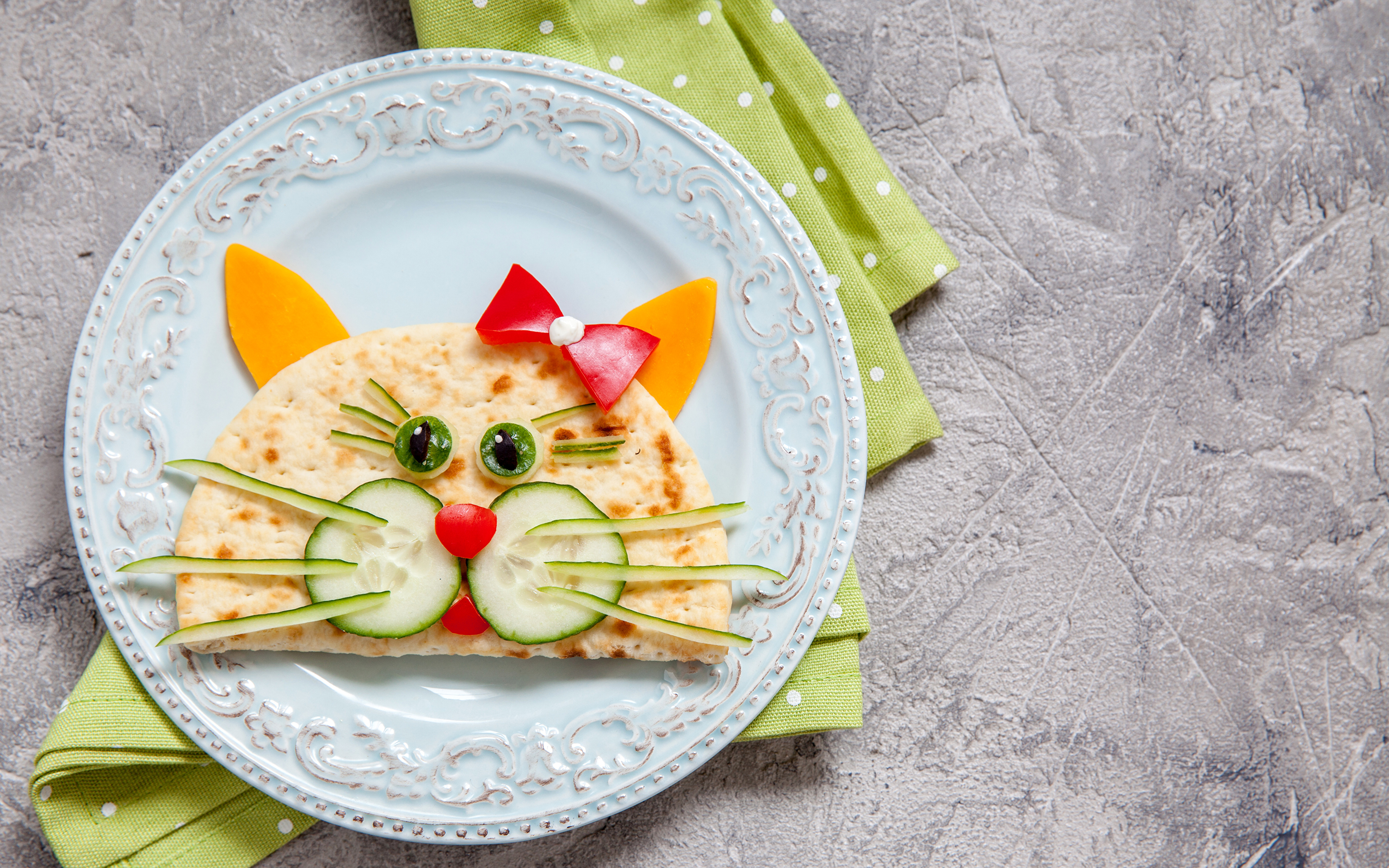 壁紙 3840x2400 パンケーキ 飼い猫 野菜 皿 デザイン ちょう結び 食品 ダウンロード 写真