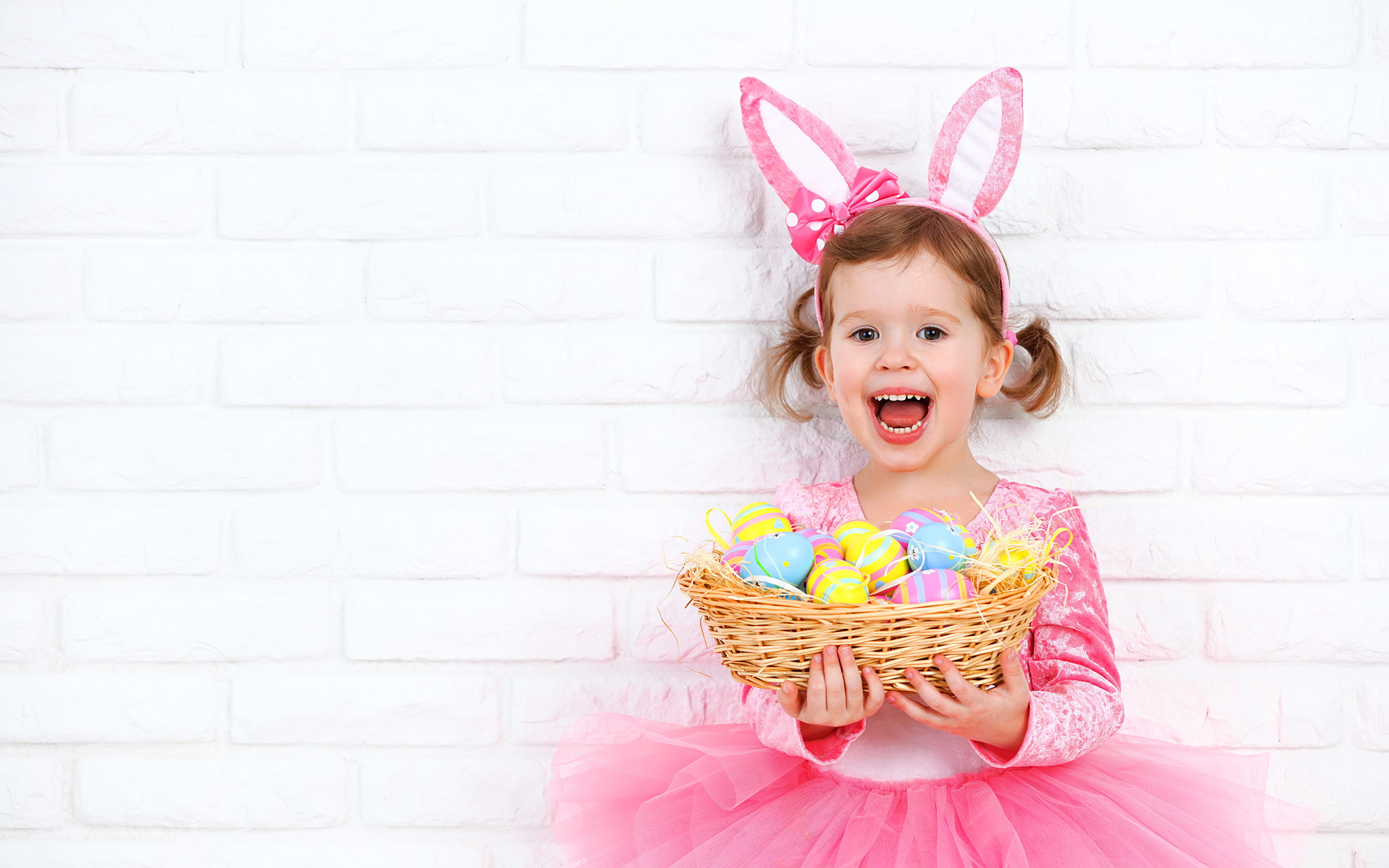 Pictures Easter Little girls Smile Eggs child Wall 3840x2400