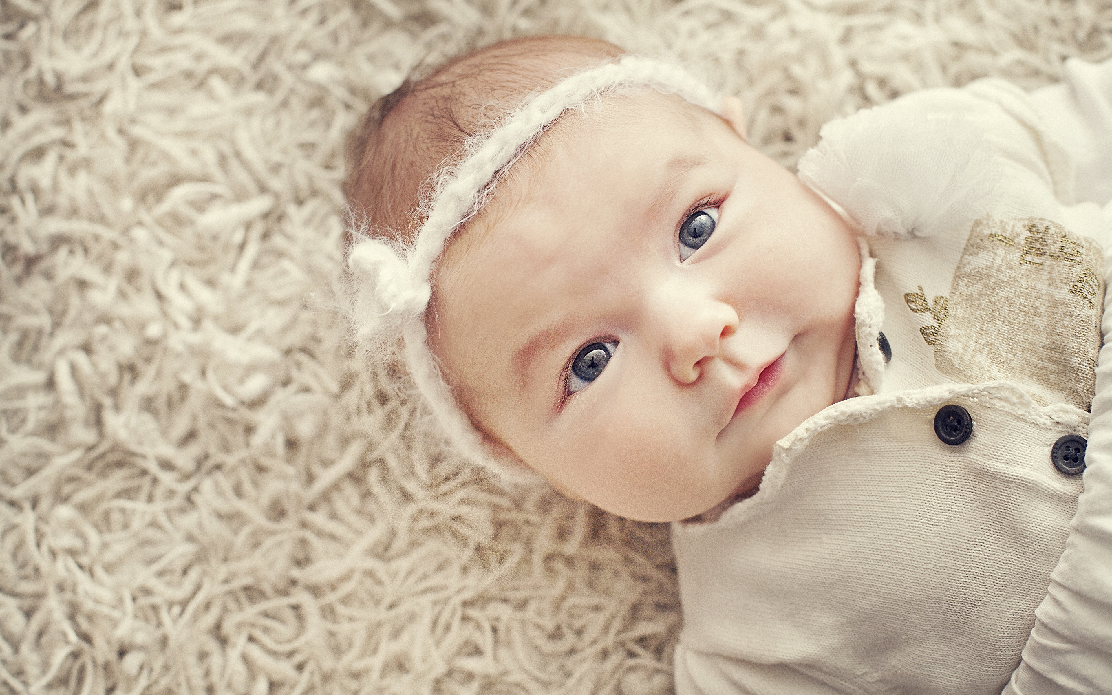 壁紙 3840x2400 赤ちゃん 凝視 顔 可愛い 子供 ダウンロード 写真