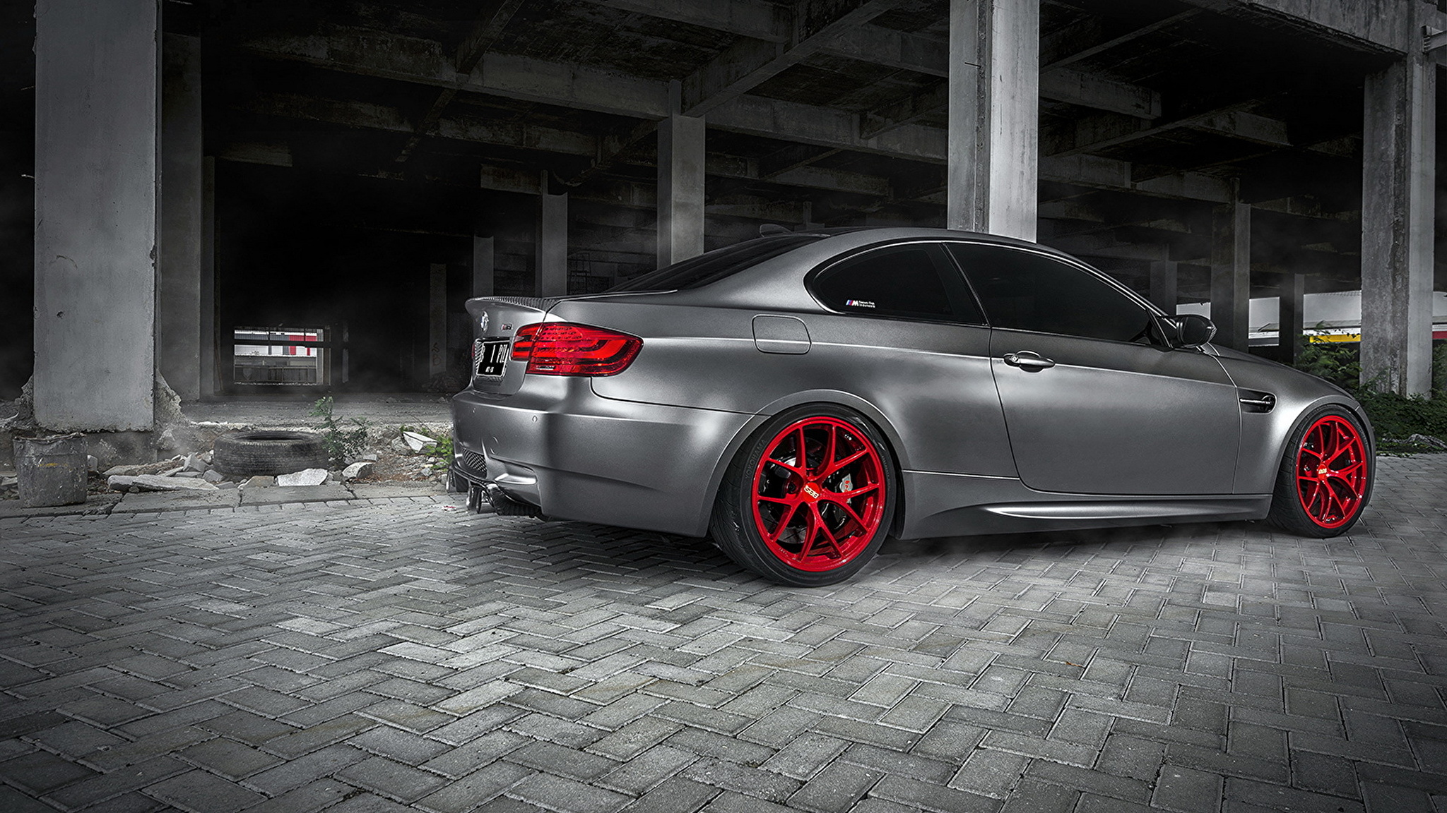 BMW m3 e92 красная