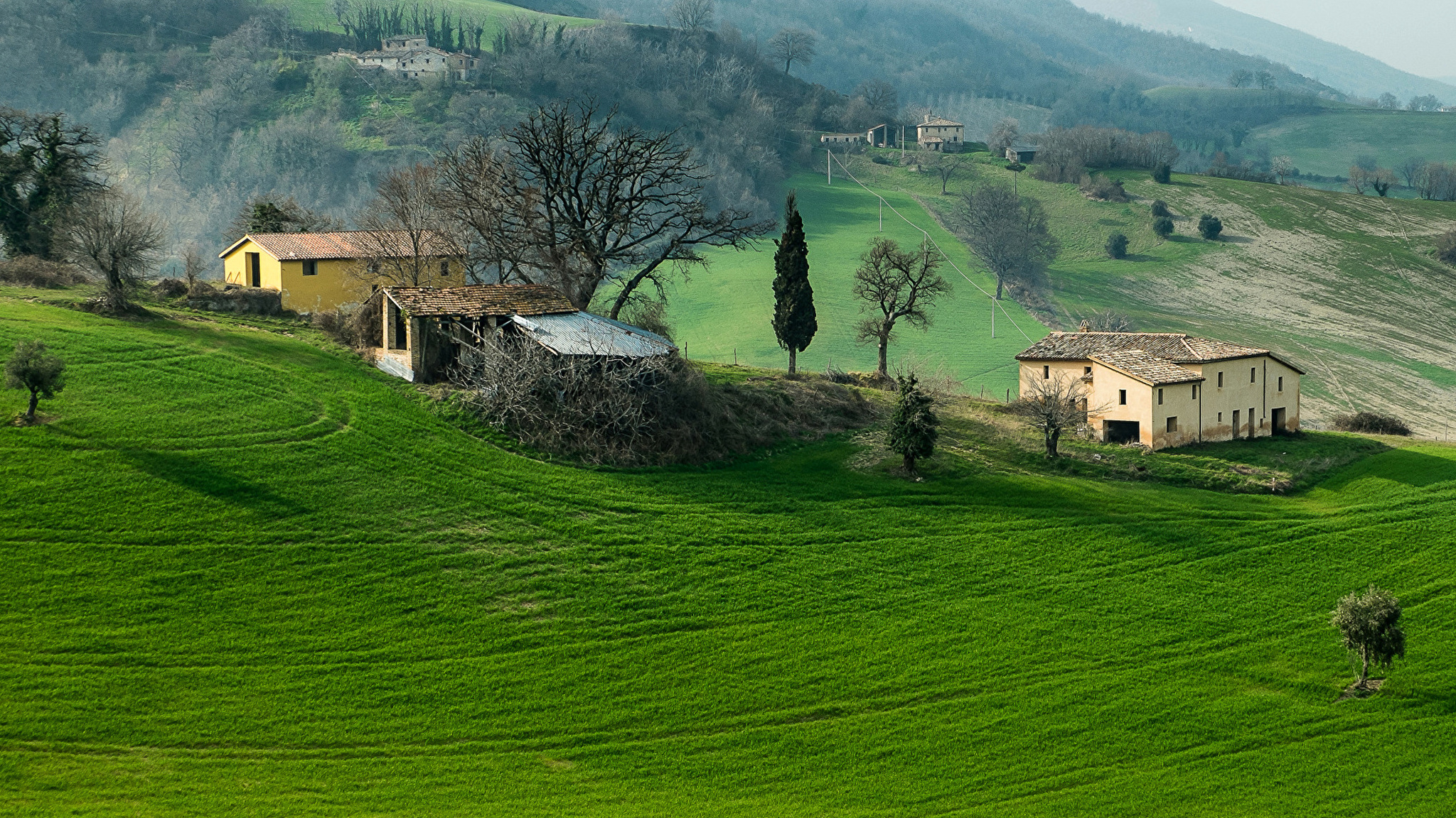 Hills village. Тоскана Италия. Пьемонт Италия природа. Италия Тоскана деревни. Италия холмы домики Тоскана.