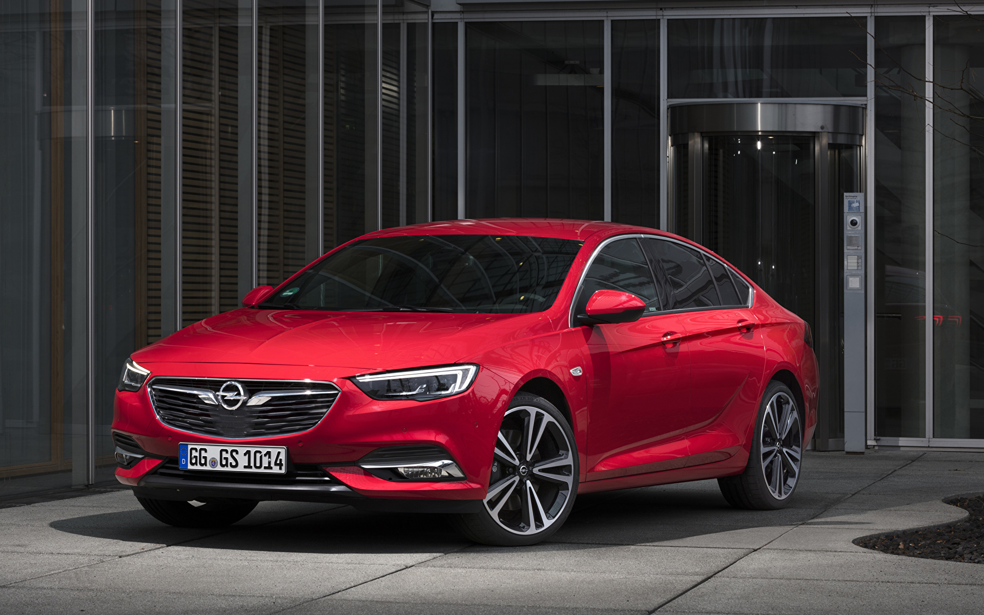 Фото Опель 2017 Insignia Grand Sport Turbo 4×4 красных 1920x1200