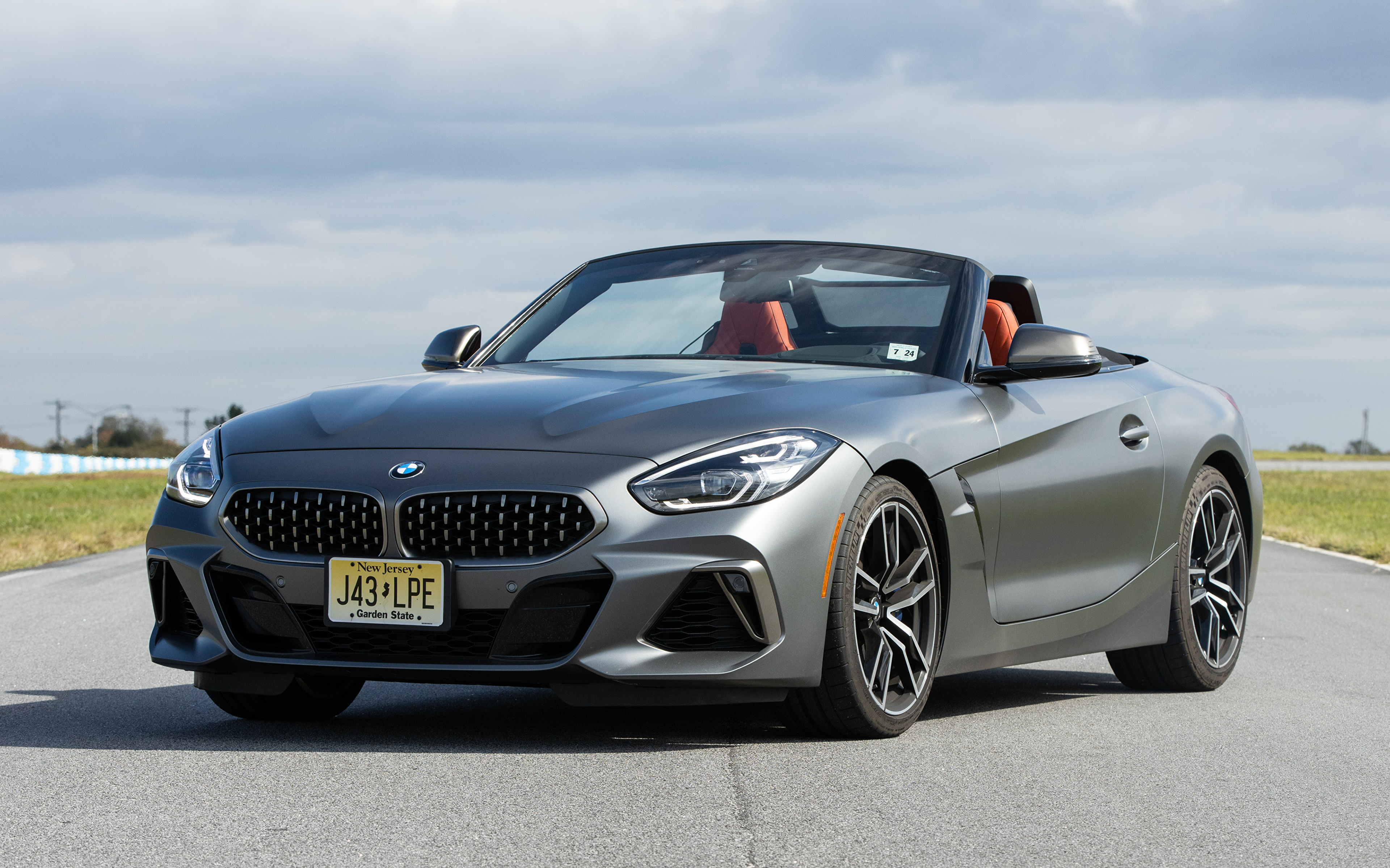 壁紙 3840x2400 Bmw Z4 M40i 19 灰色 正面図 ロードスター アスファルト 自動車 ダウンロード 写真