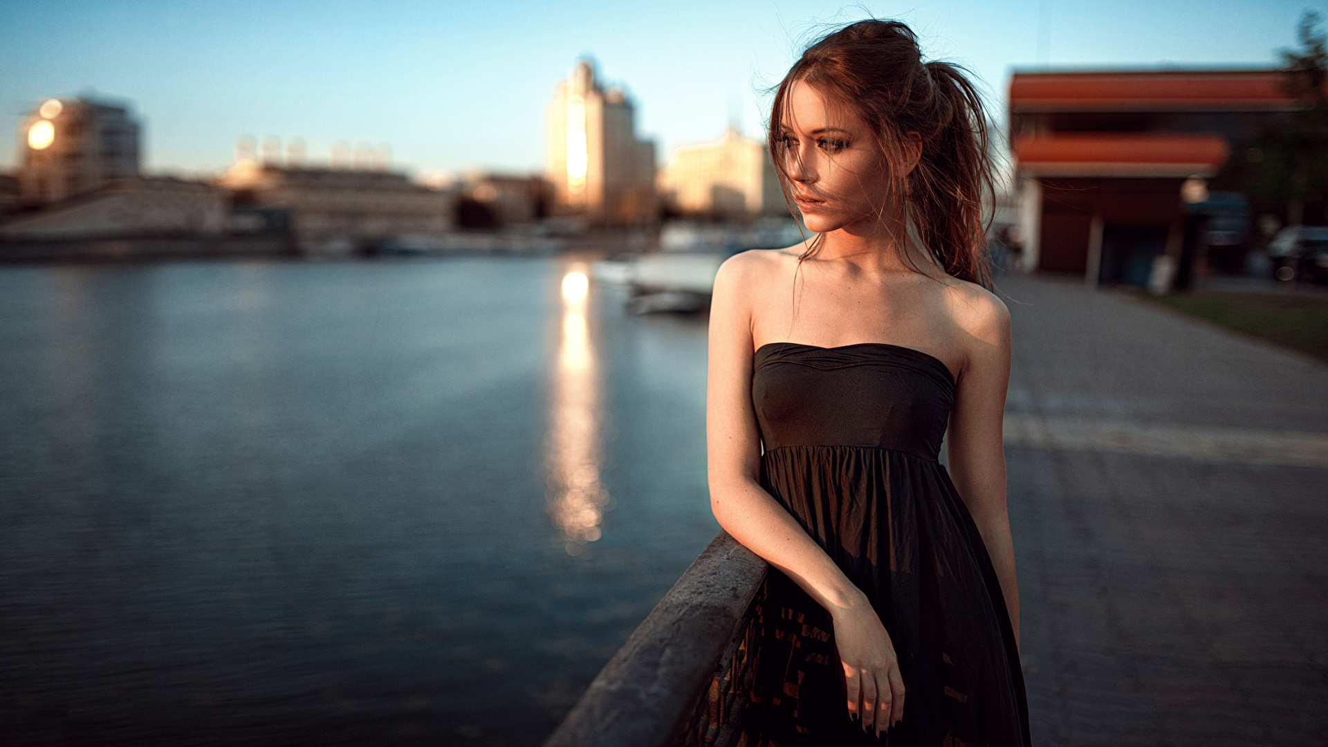 壁紙 19x1080 河流 Kseniya Kokoreva 连衣裙 棕色的女人 女孩 下载 照片