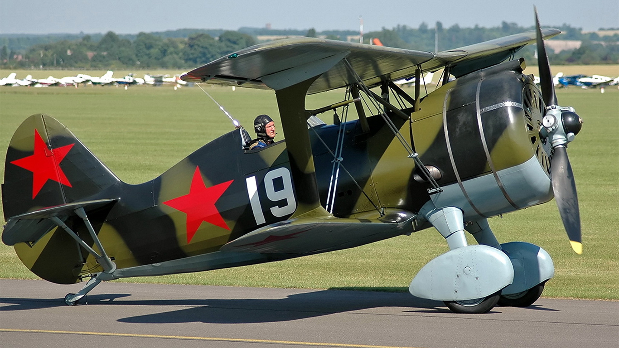 Первый советский военный самолет. Истребитель и-15 бис. Истребитель биплан и-15. Биплан и-153 Чайка. Поликарпов "и-15 Чайка", истребитель.