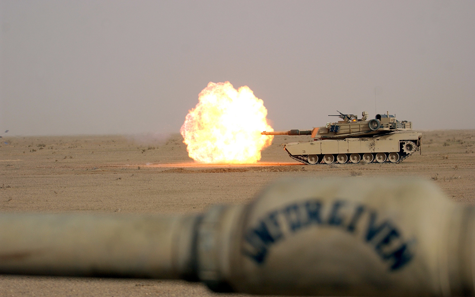 Picture M1 Abrams tank Firing American A1M1 Army 1920x1200