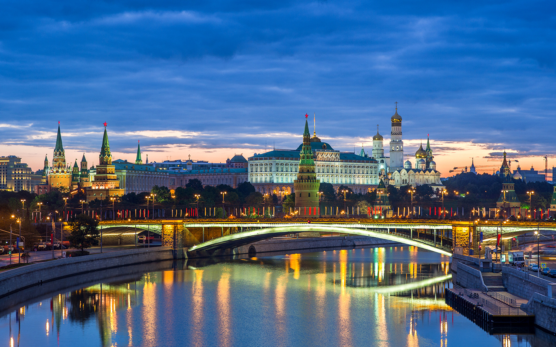 俄罗斯城市河流桥-欧洲旅游摄影壁纸预览 | 10wallpaper.com