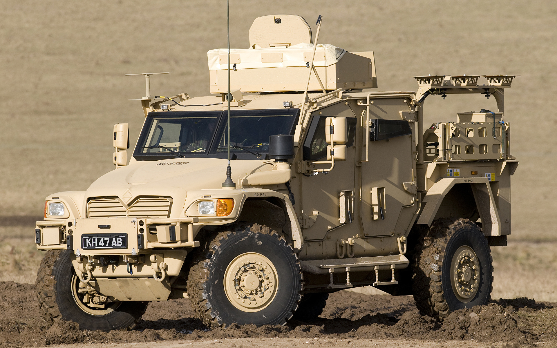 zdjęcia Pojazdy wojskowe 2009-18 Husky TSV Wojska 1920x1200