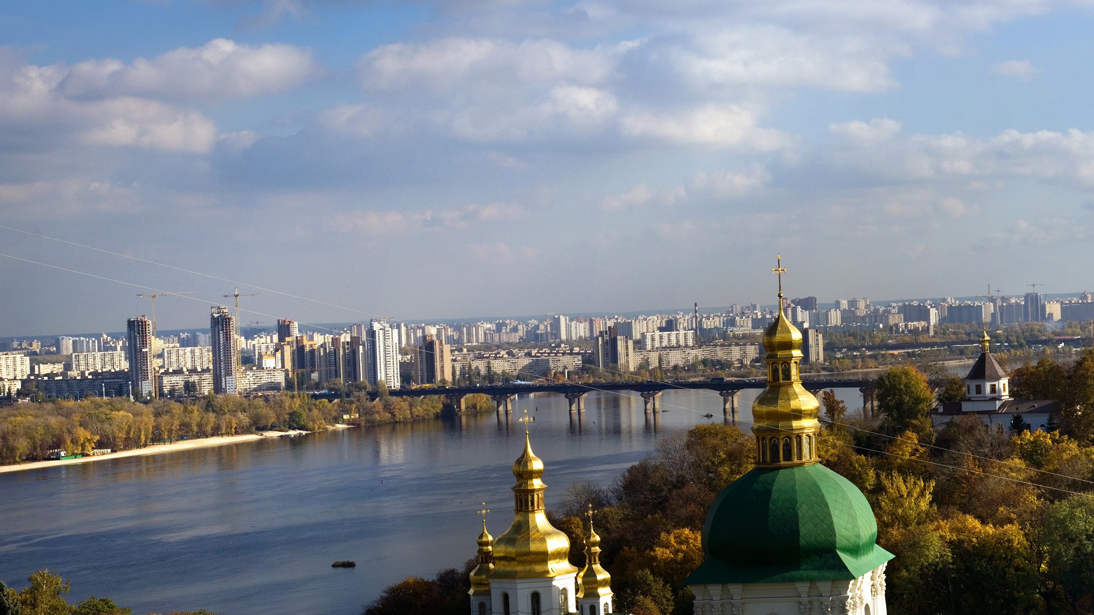 Река в Киеве