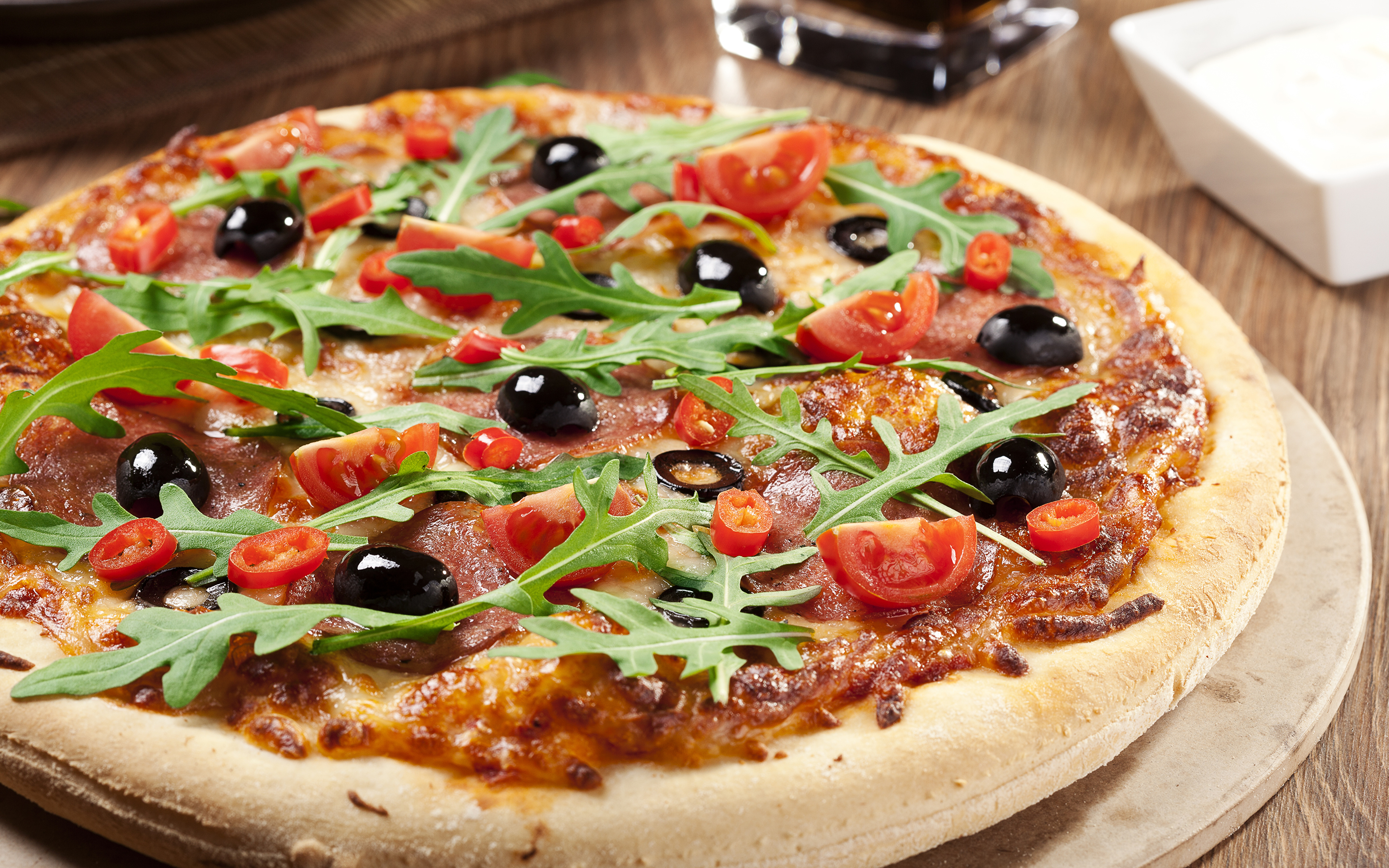 Пицца. Пазл пицца мясная. Красивая пицца. Красивая итальянская пицца. Пицца с маслинами.