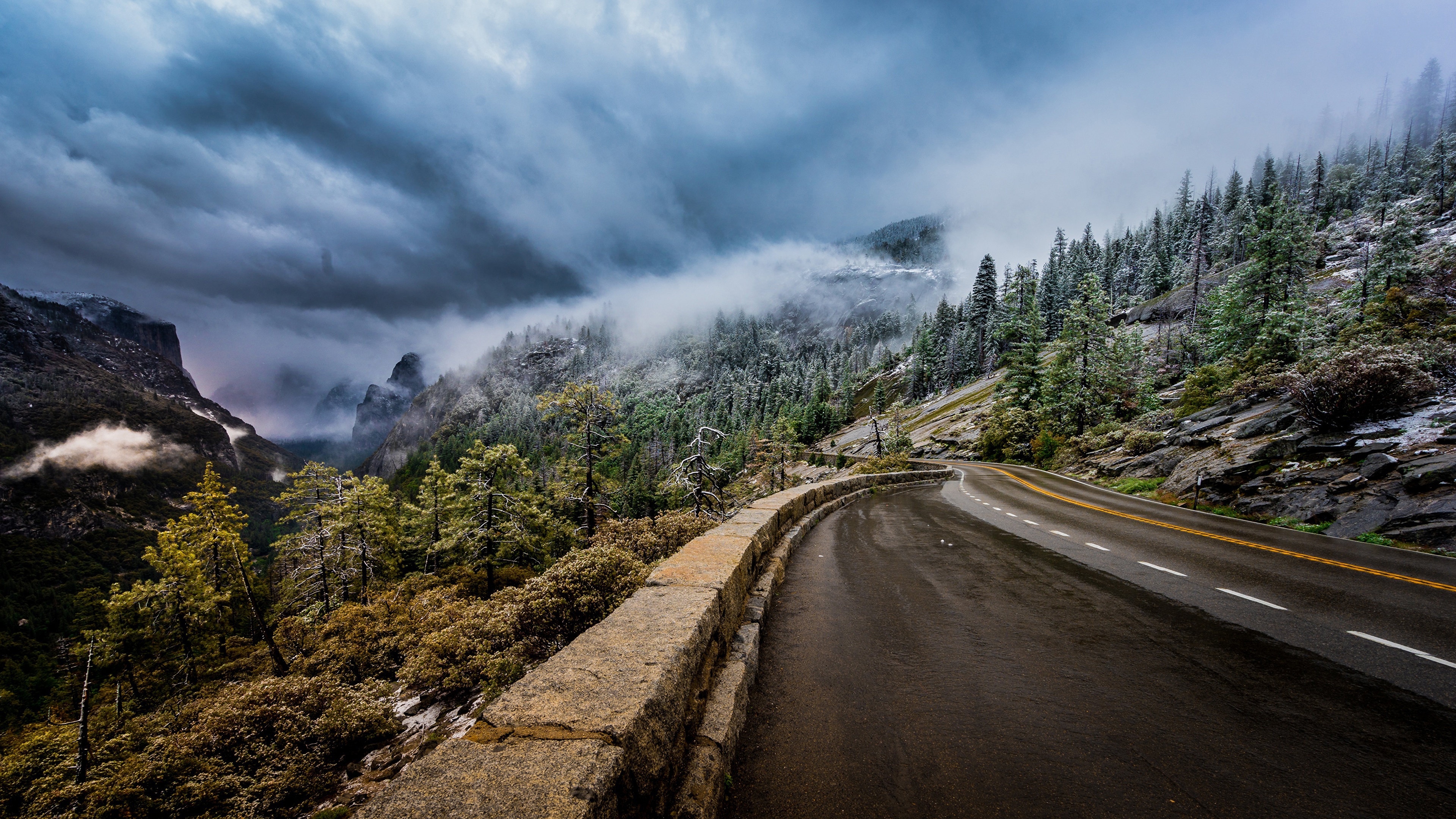 壁紙 3840x2160 道 山 アメリカ合衆国 風景写真 Sierra Nevada 雲 木 ヨセミテ国立公園 霧 カリフォルニア州 自然 ダウンロード 写真