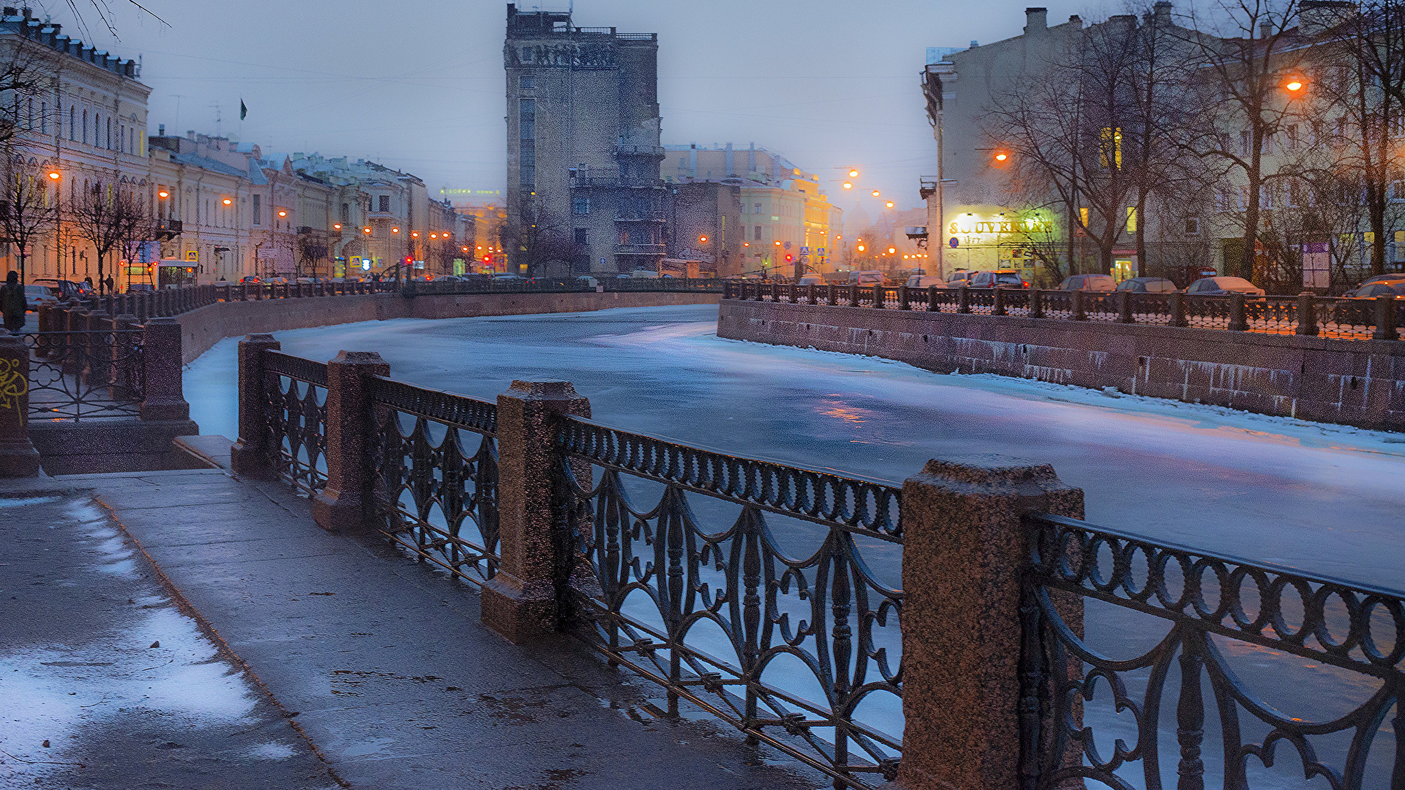 Февраль спб. Санкт-Петербург. Санкт-Петербург зима. Санкт-Петербург зимняя набережная. Дворовская набережная Питер зимой.