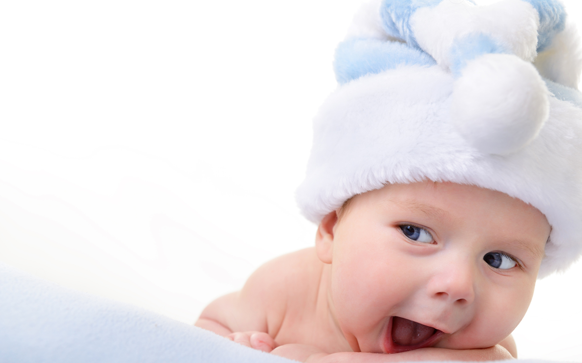 Desktop Wallpapers newborn Smile Children Winter hat 1920x1200 Baby Infants child