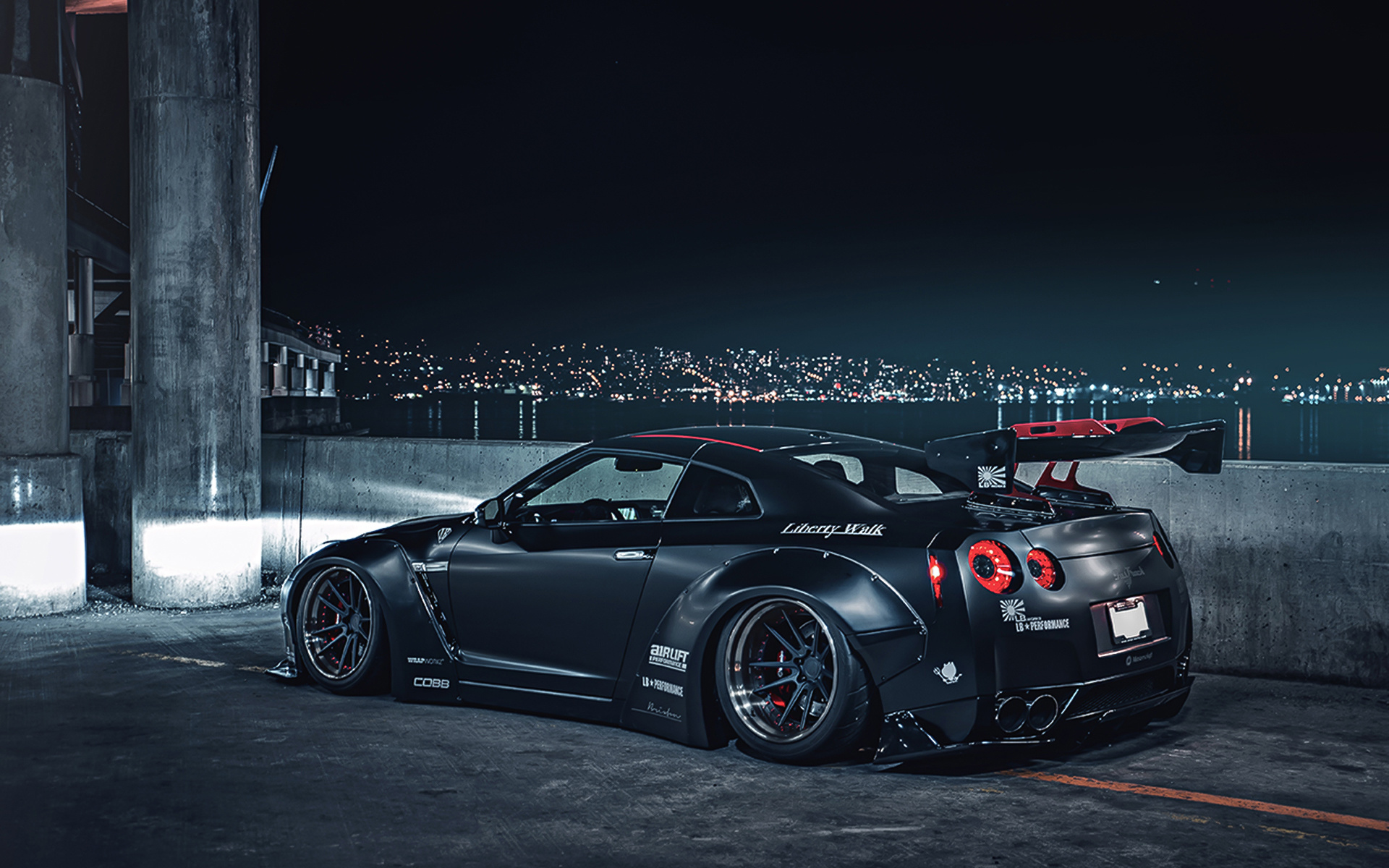 Картинка Nissan GT-R R35 Liberty Japan Sport черные Ночь 1920x1200