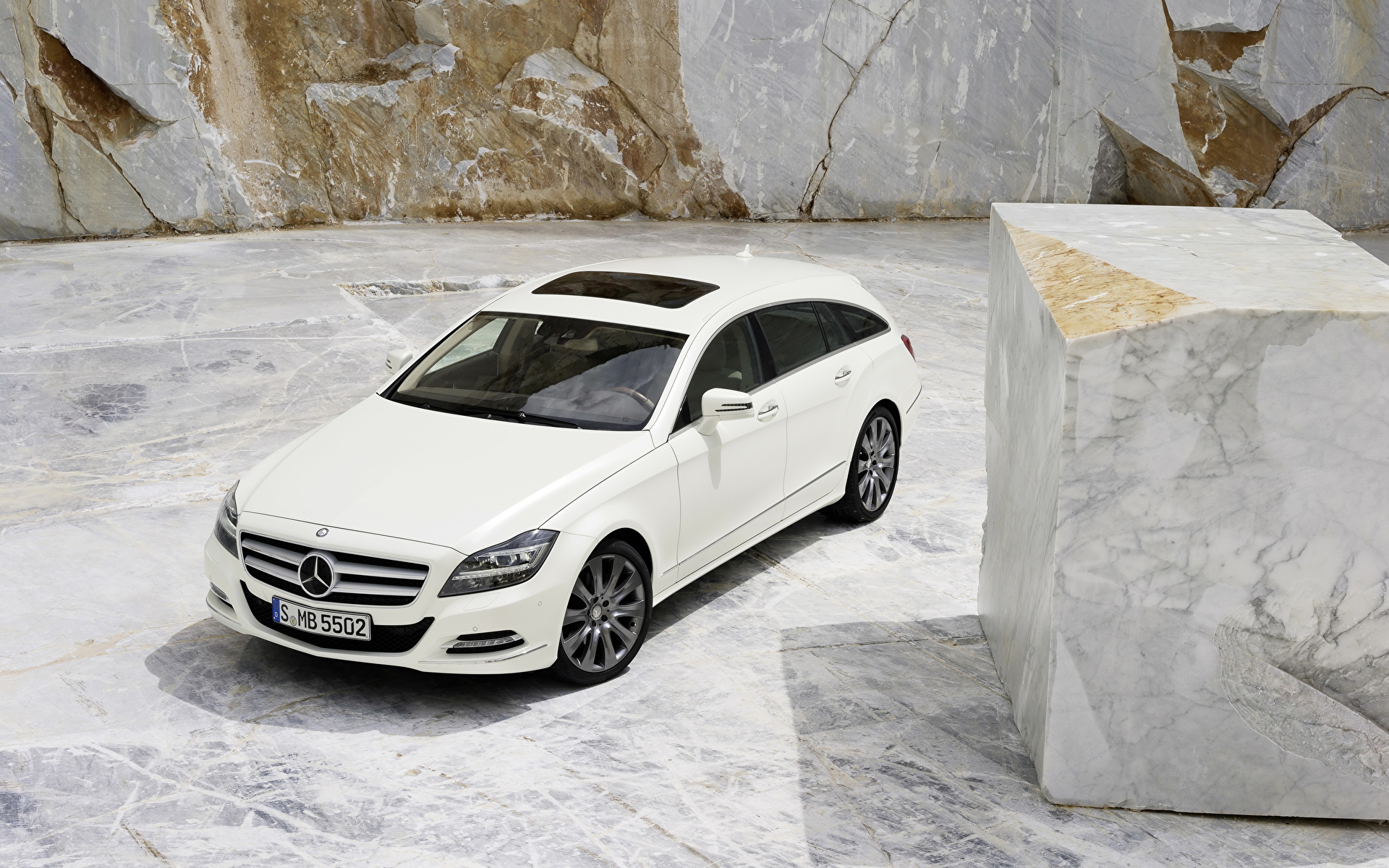 Фото Тюнинг Мерседес бенц 2012 CLS 250 CDI белая машина 1920x1200