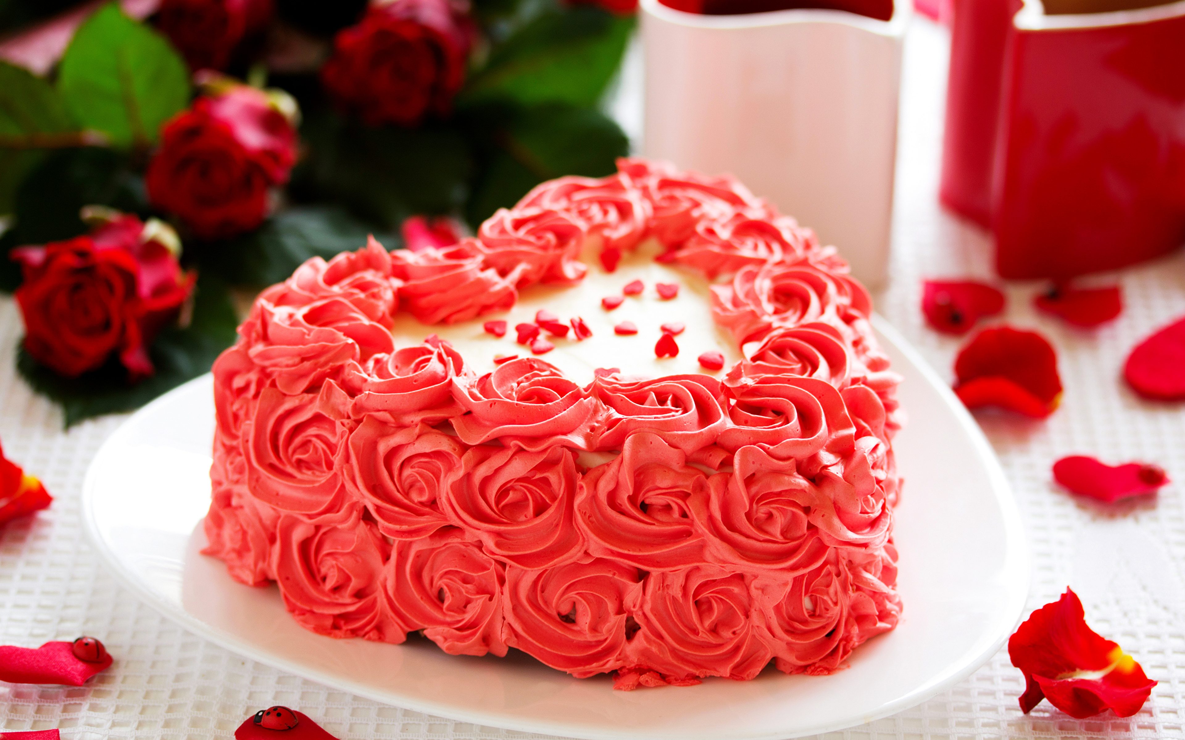 Send Fresh baked irresistible Heart Cake - Infnity Gift Shop