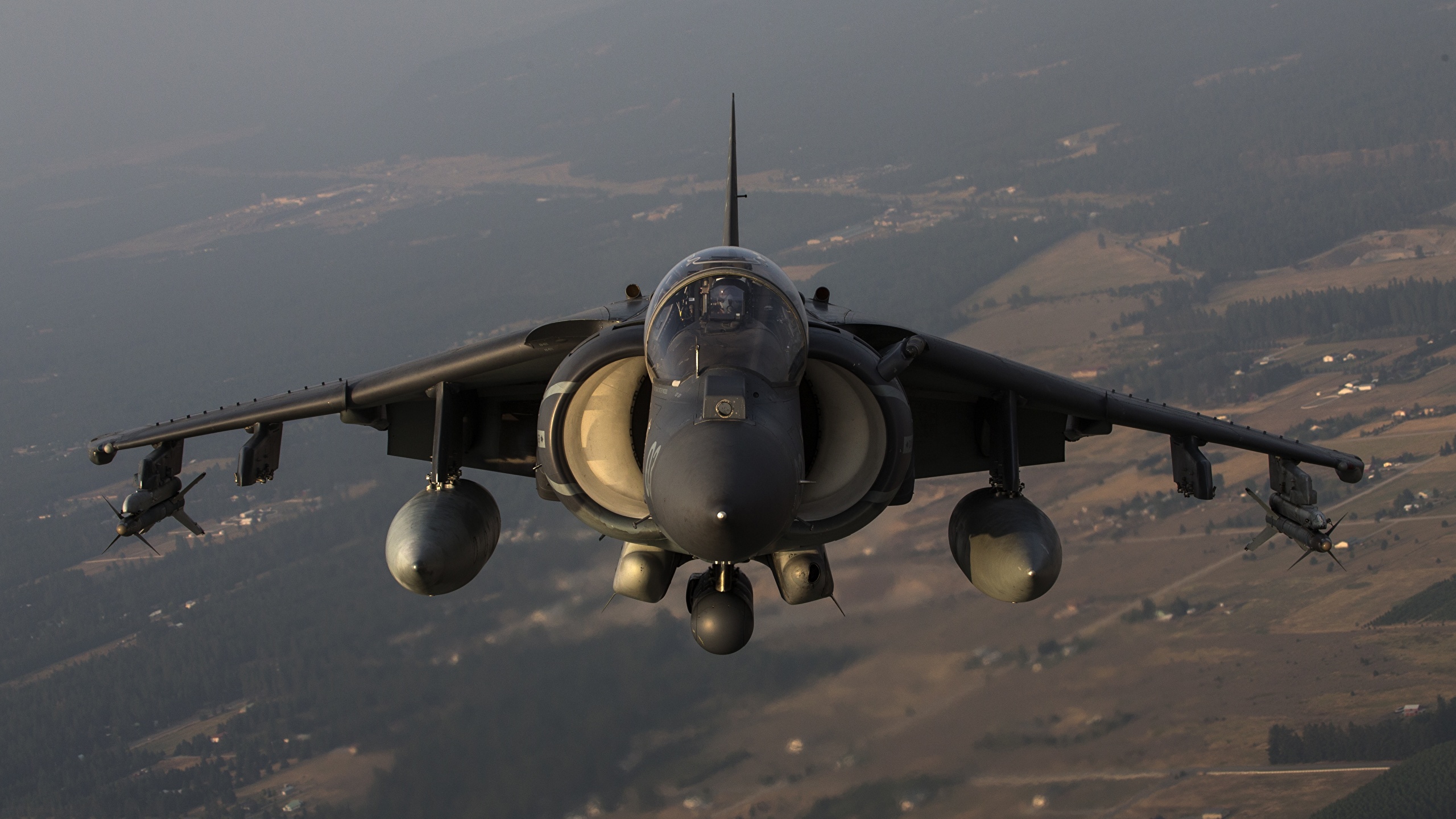 壁紙 2560x1440 飛行機 攻撃機 Harrier Ii Av 8b 正面図 アメリカの 航空 ダウンロード 写真