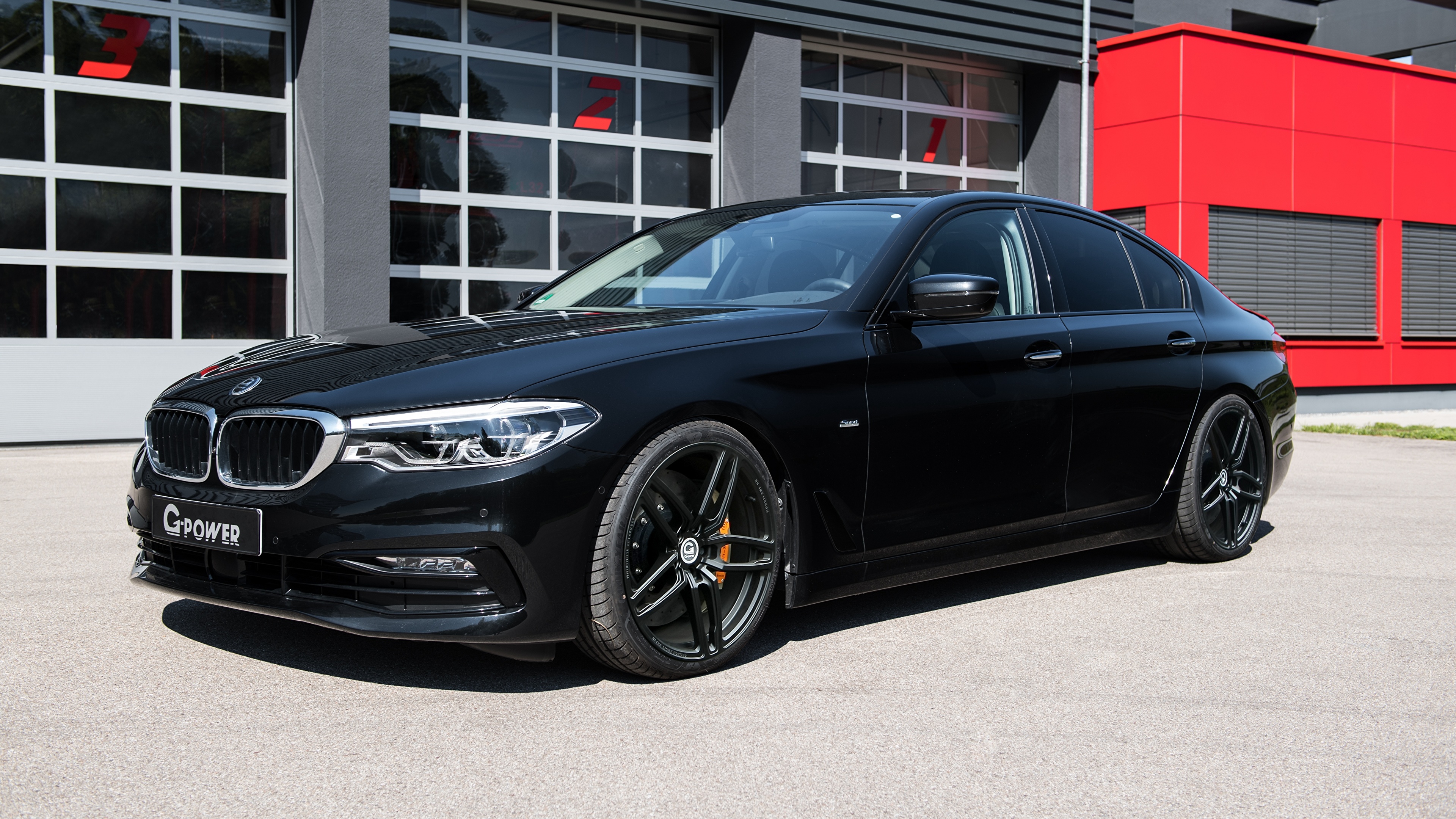 Картинки БМВ 2017 G-Power BMW 540i черная авто 3840x2160