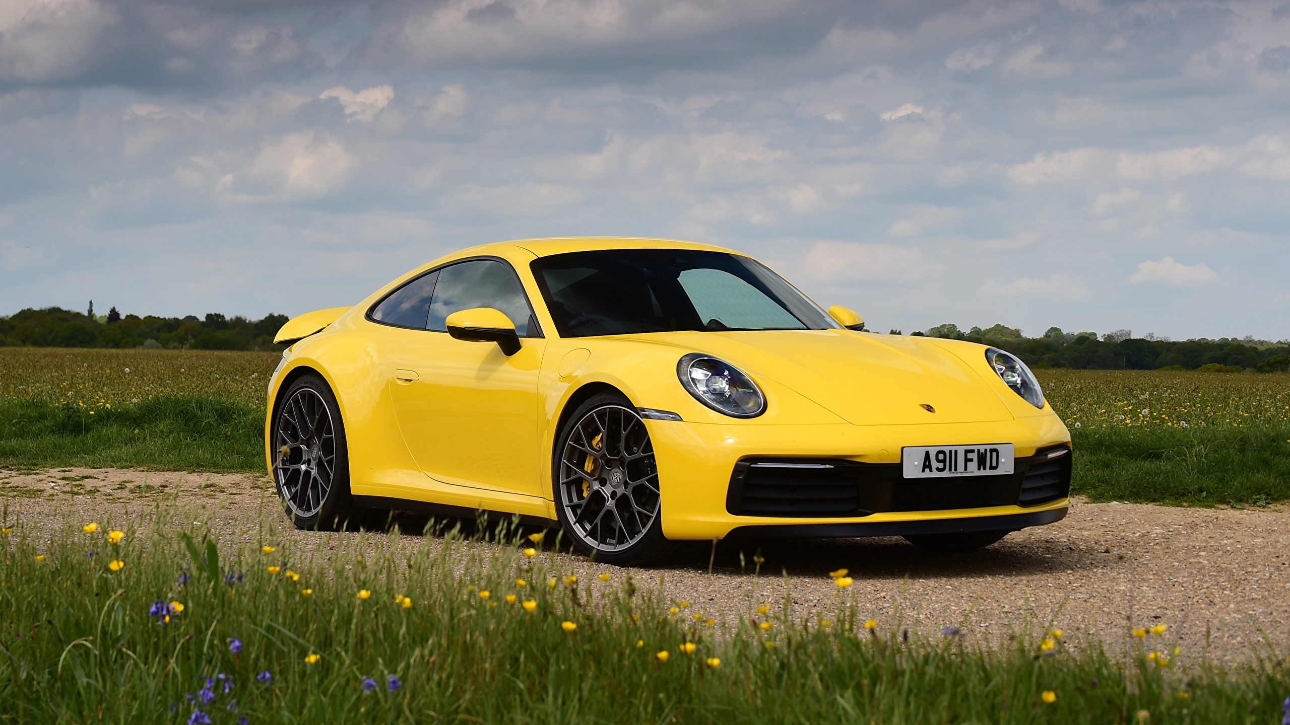 Porsche 911 Carrera 4s Cabriolet Yellow