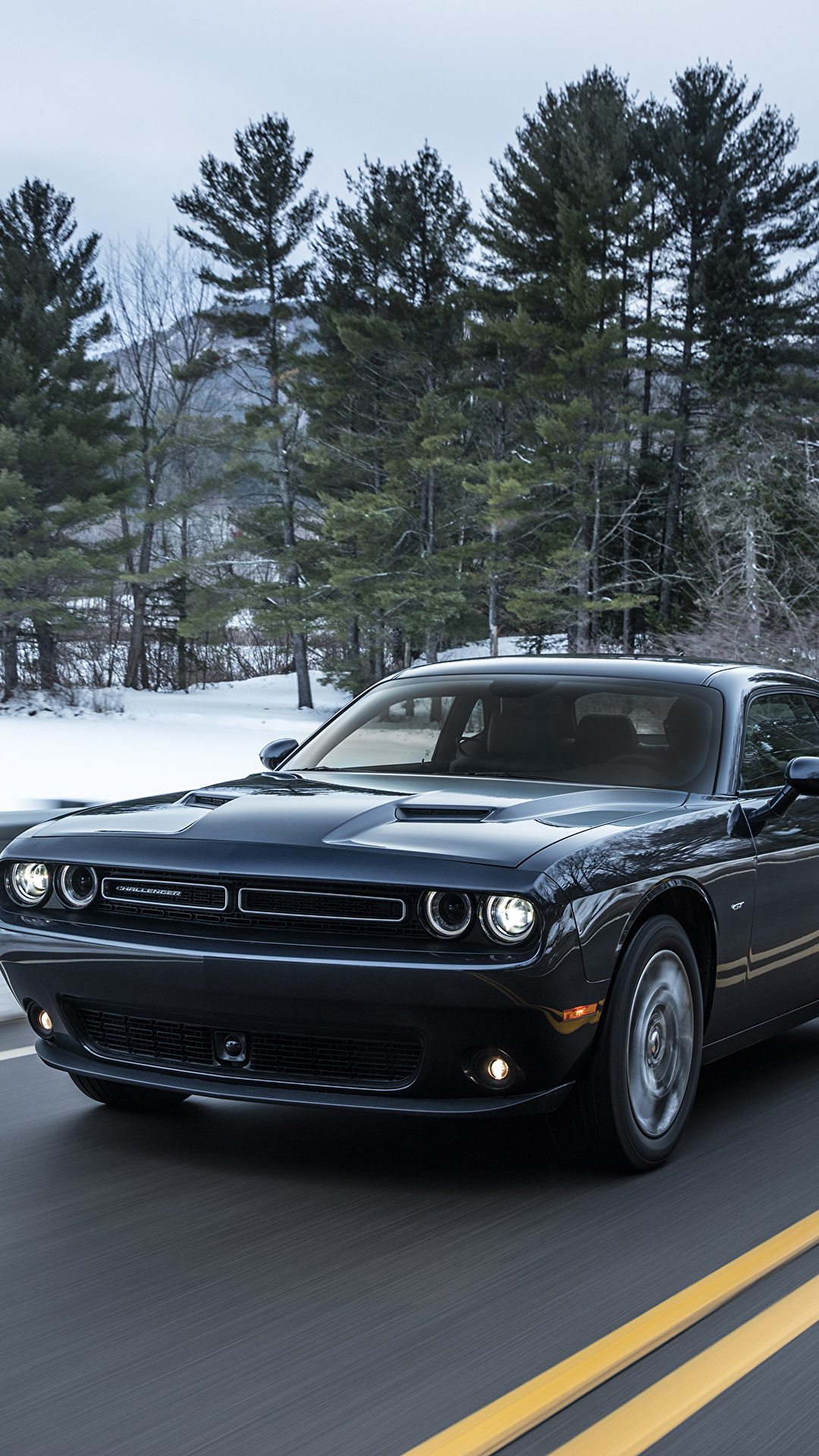 Фото Dodge 2017 Challenger GT AWD черные Дороги едущий 1080x1920