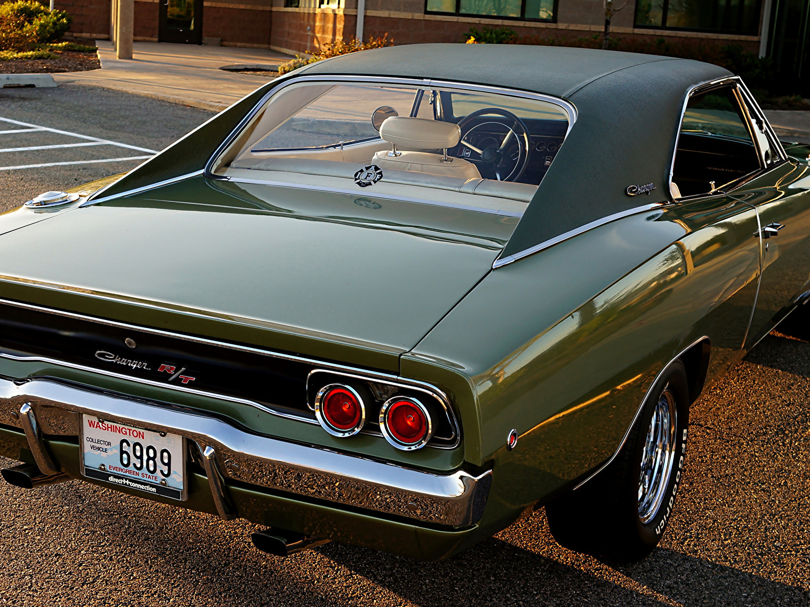 Фотографии Dodge Charger 1968 зеленая старинные авто Фары 1600x1200