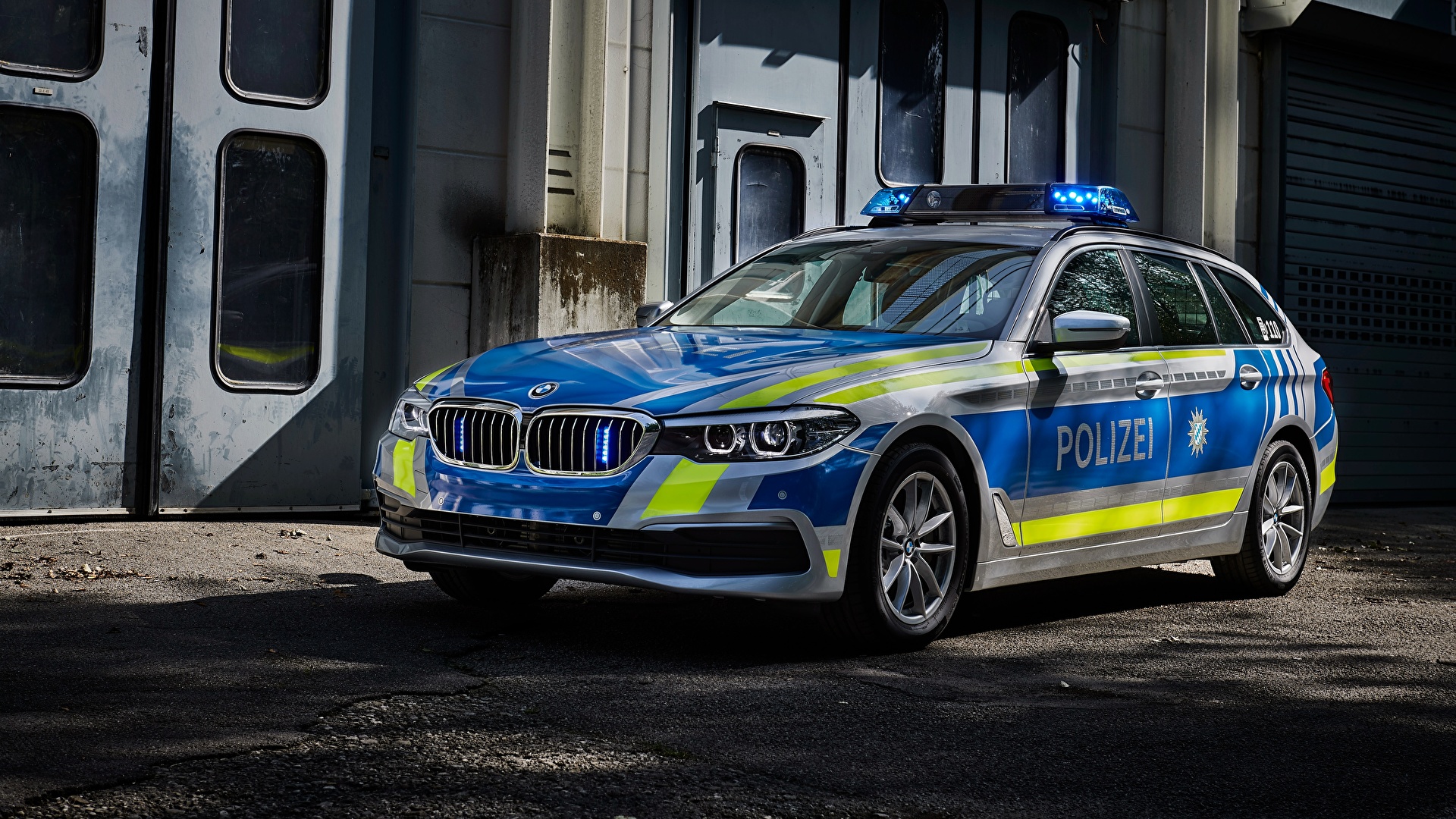 壁紙 19x1080 Bmw 改装车 17 530d Xdrive Touring Polizei 警察 汽车 下载 照片